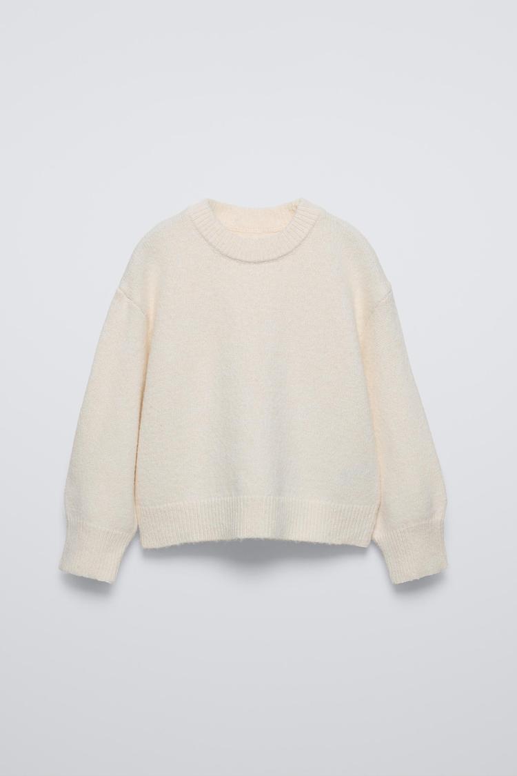BASIC KNIT SWEATER