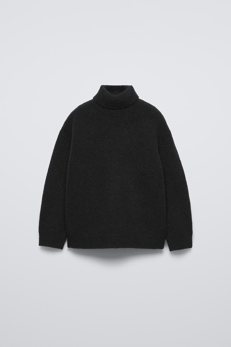 KNIT TURTLENECK SWEATER