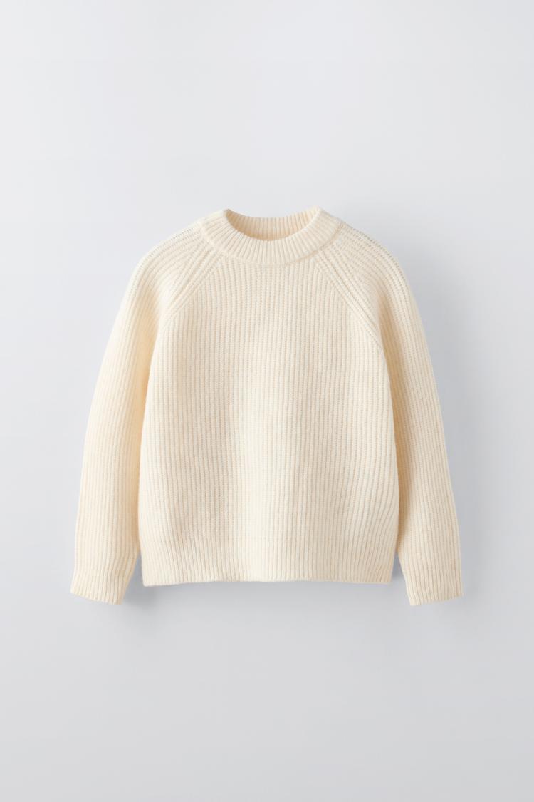 KNIT SWEATER