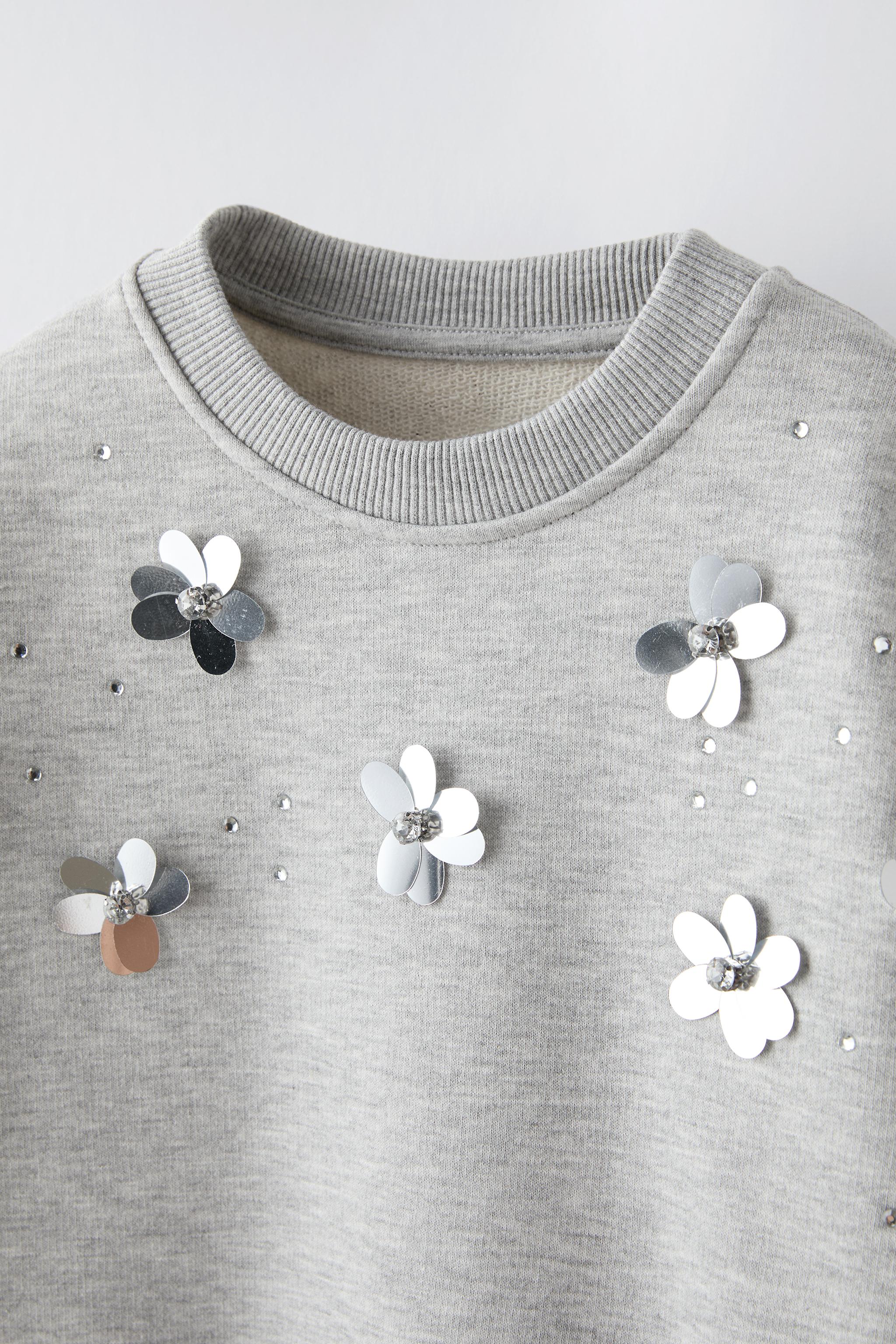3D FLORAL SWEATSHIRT