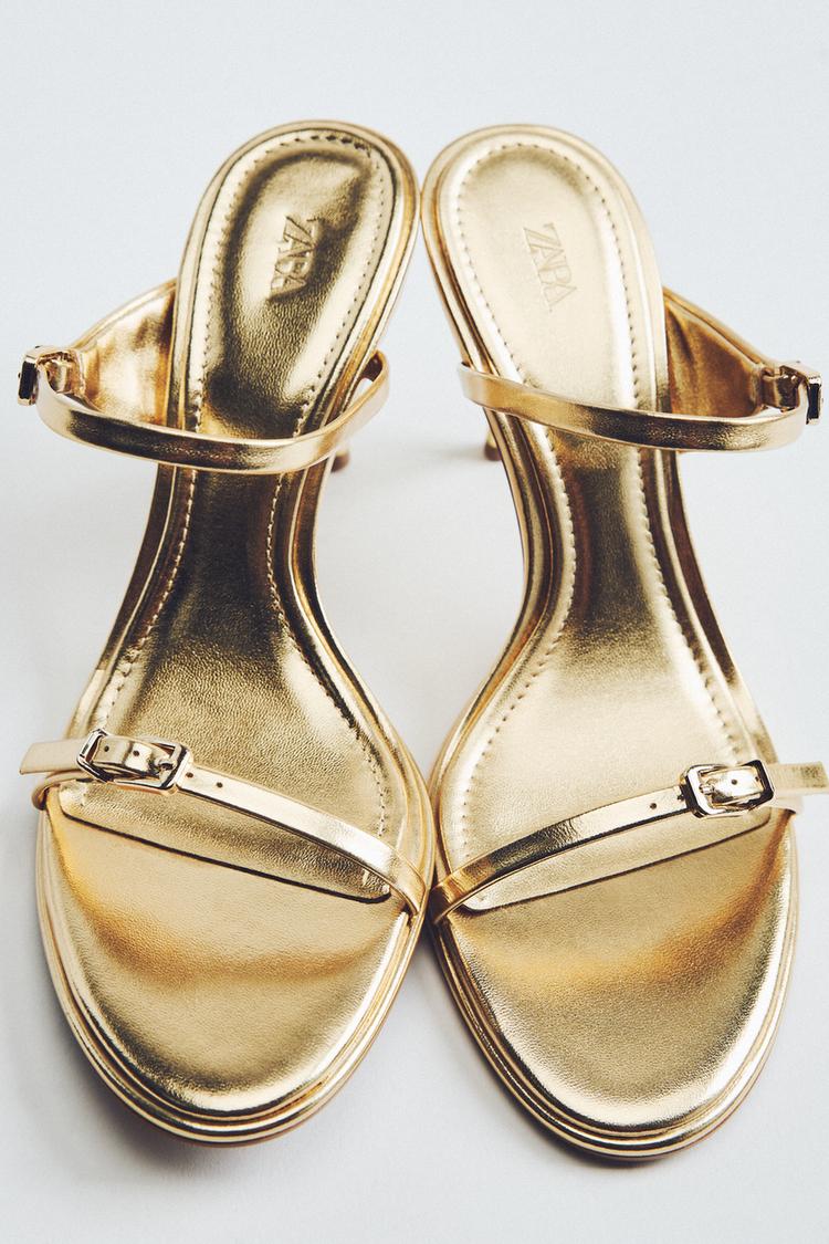 METALLIC BUCKLE HEELED SANDALS