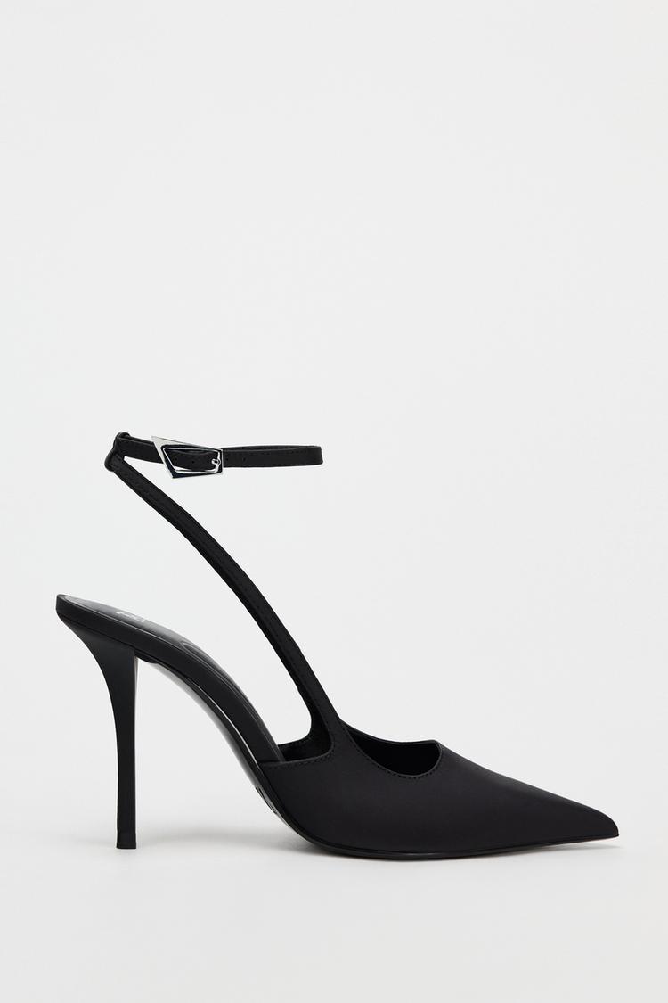 HIGH-HEEL SHOES WITH BUCKLE