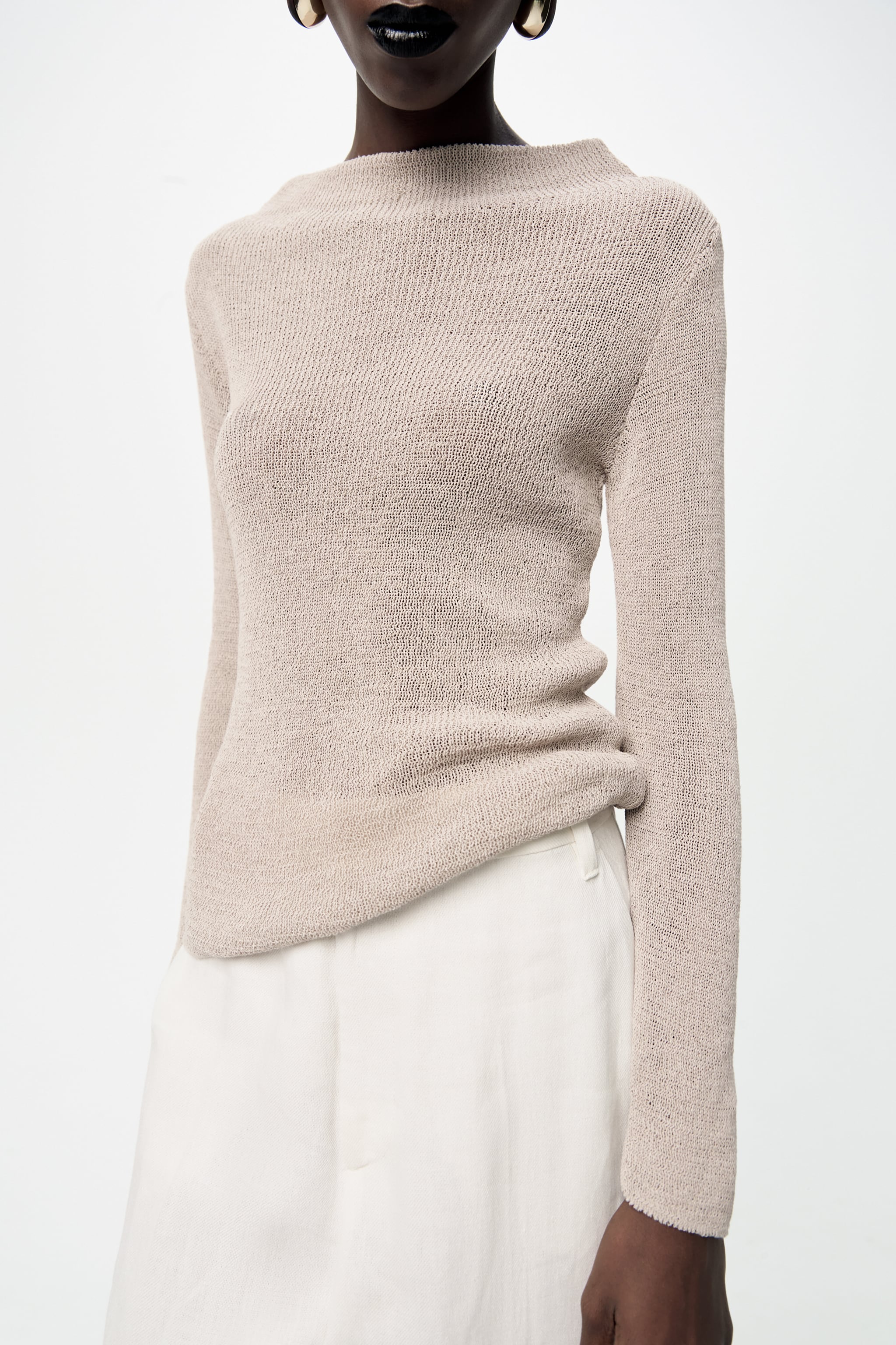 BASIC TEXTURED KNIT SWEATER