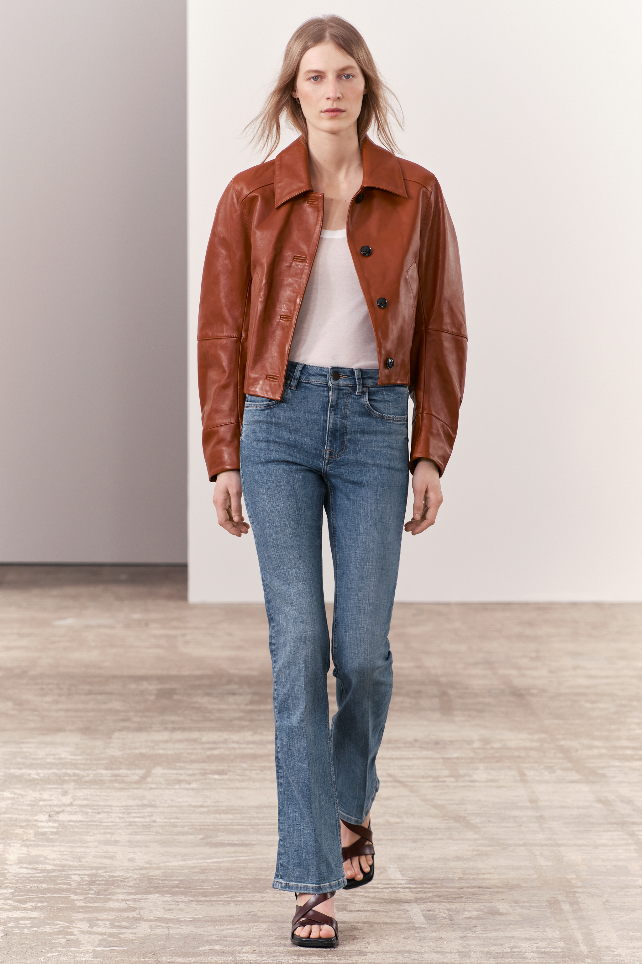 CROPPED LEATHER COAT ZW COLLECTION