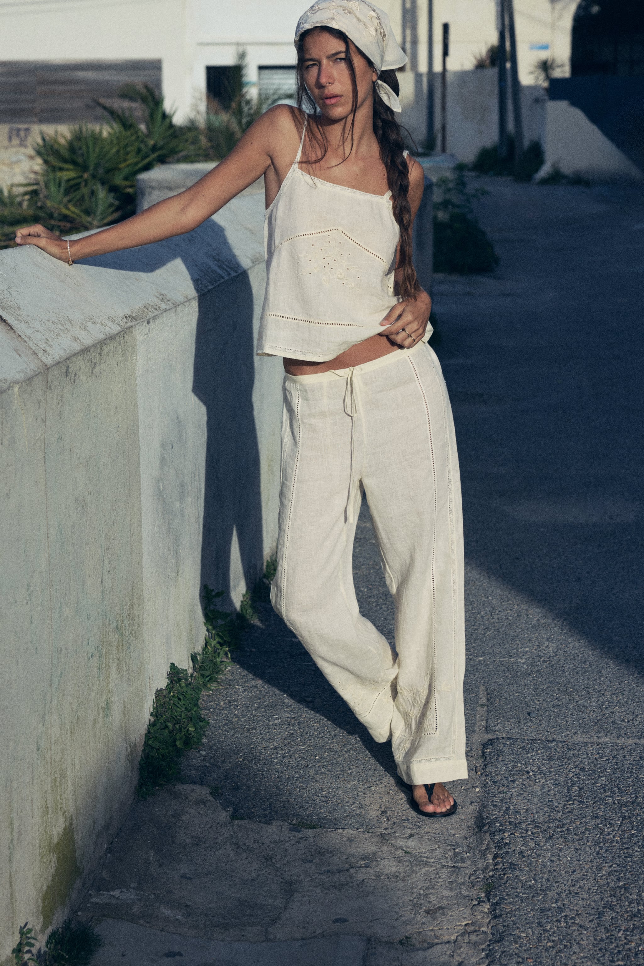 EMBROIDERED LINEN PANTS