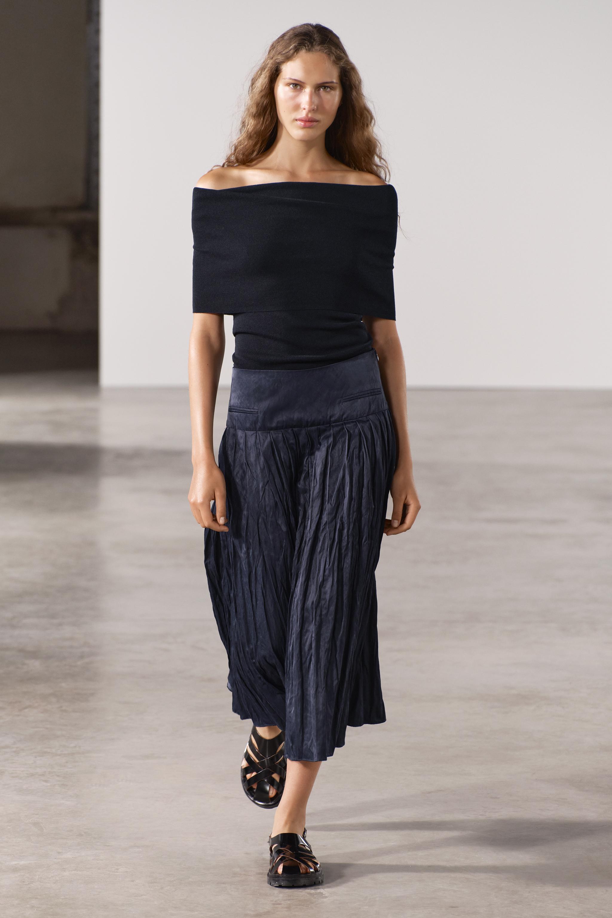 OFF THE SHOULDER KNIT TOP