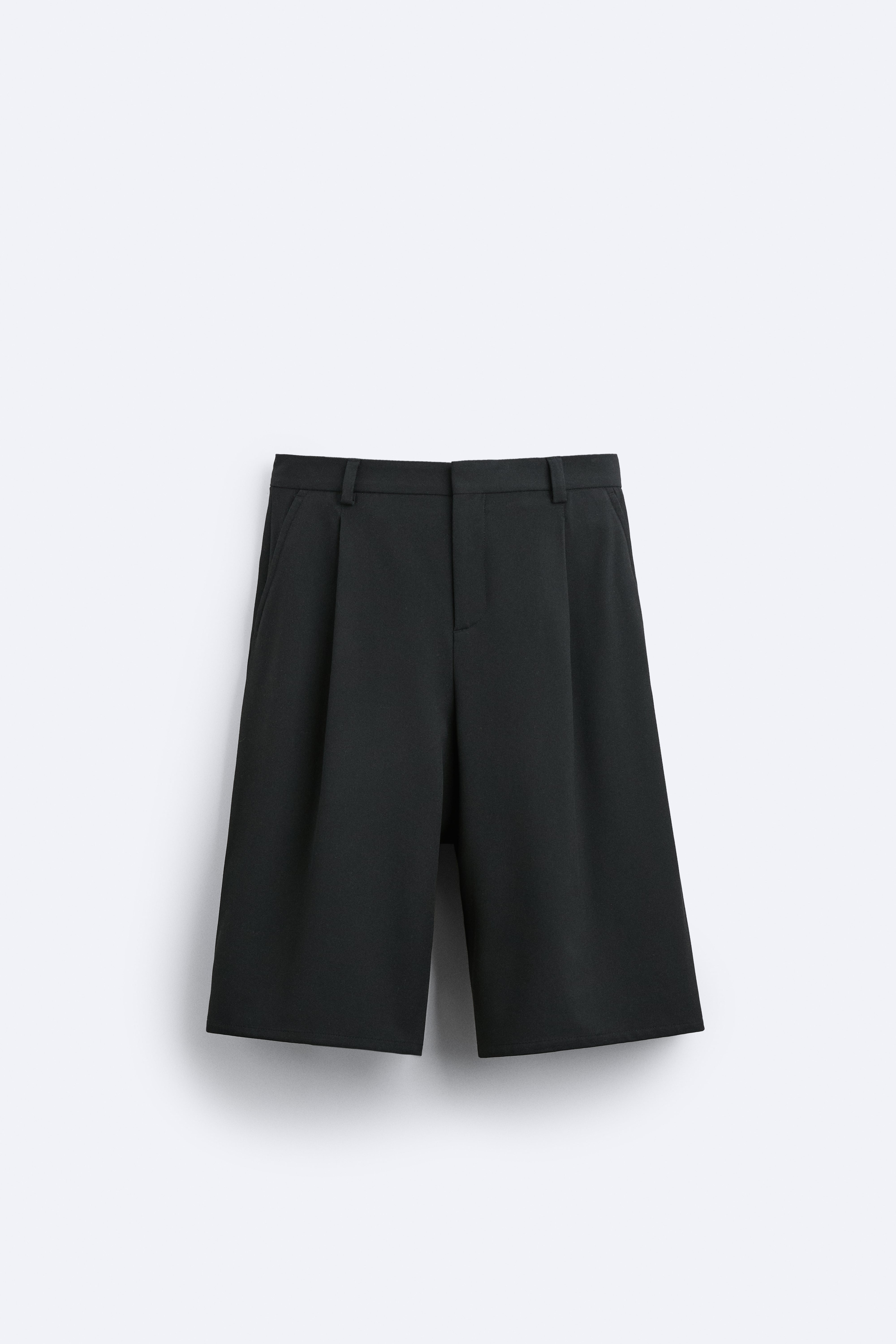 PLEATED WIDE FIT SHORTS