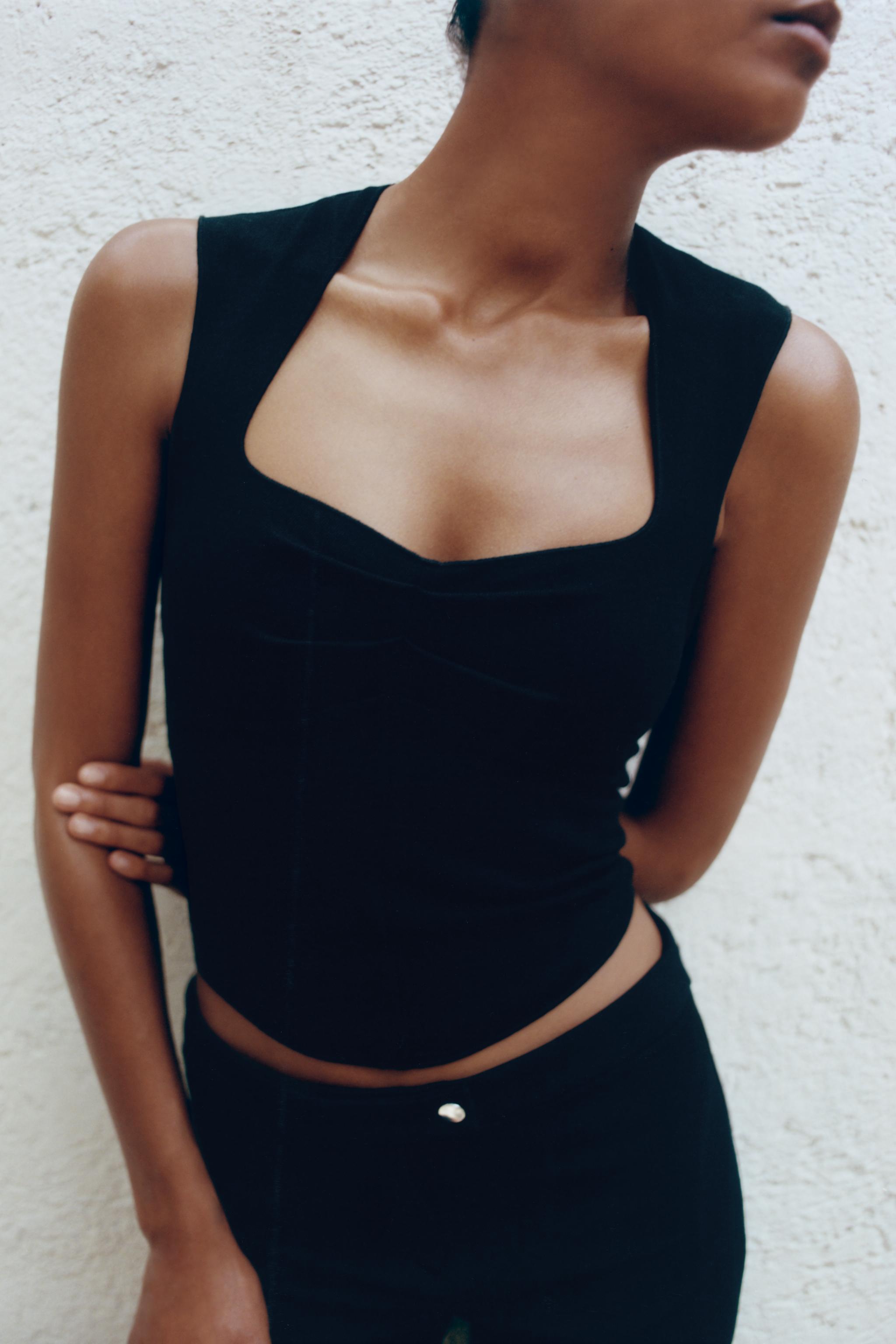 STRETCH KNIT TOP