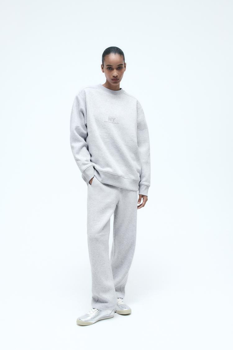PLUSH SWEATSHIRT WITH TEXT