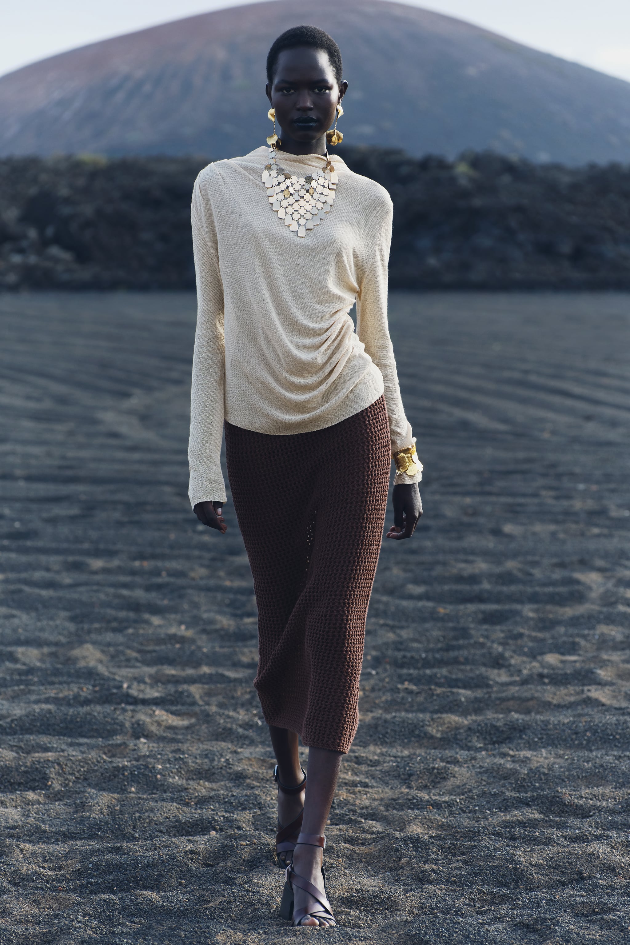 RUCHED FINE KNIT TOP