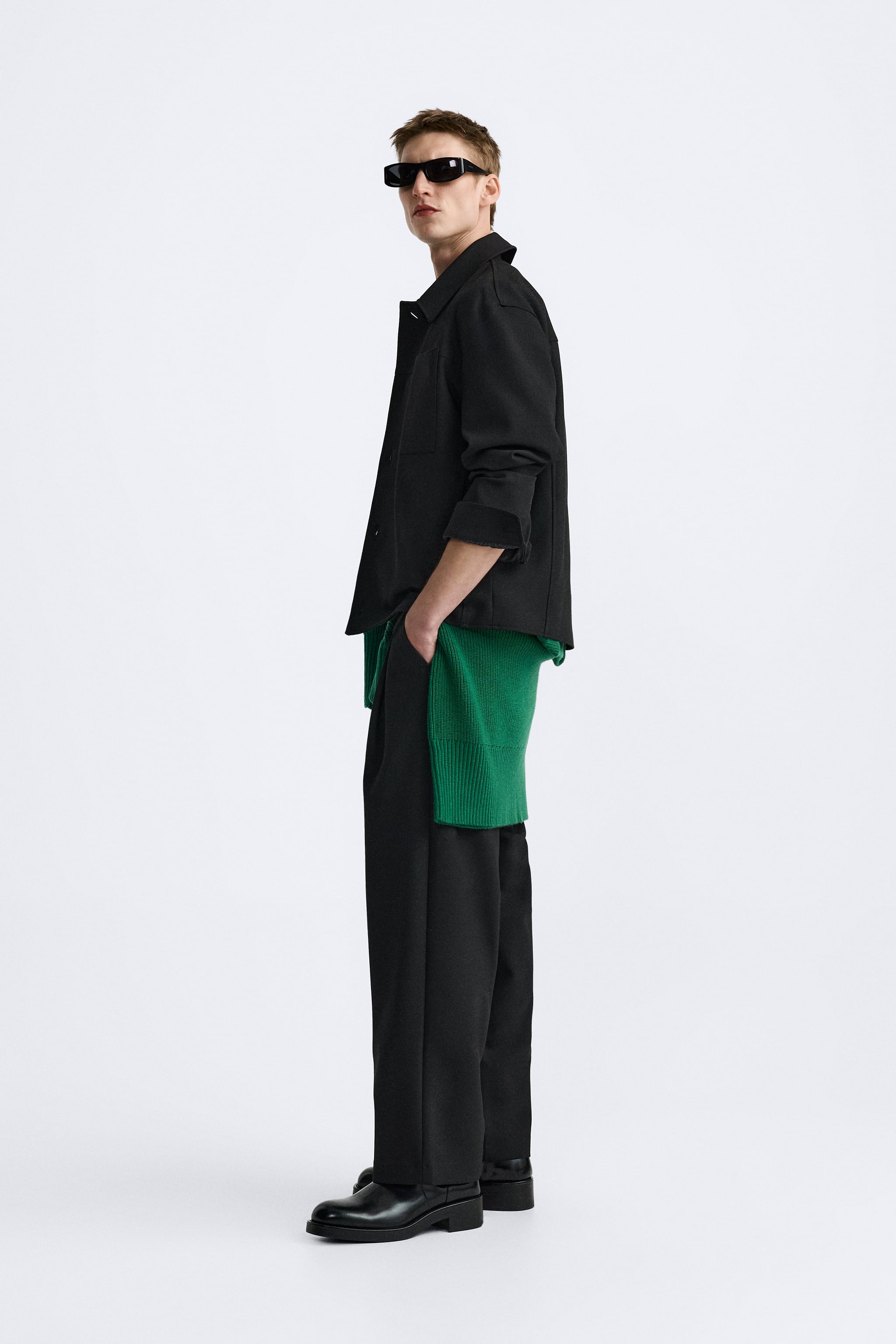 PLEATED WIDE FIT PANTS