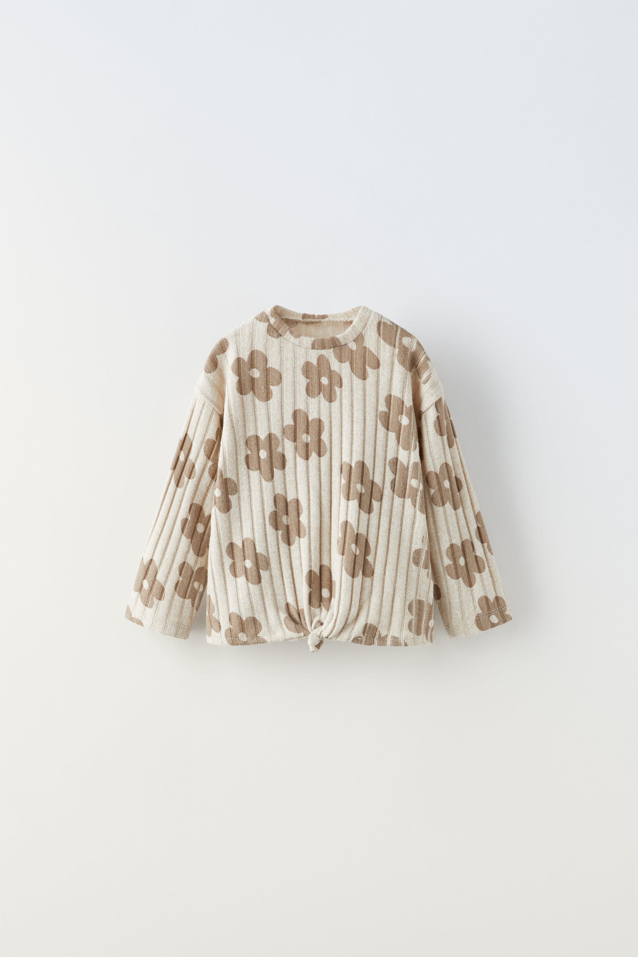 SOFT TOUCH KNOTTED FLORAL TOP