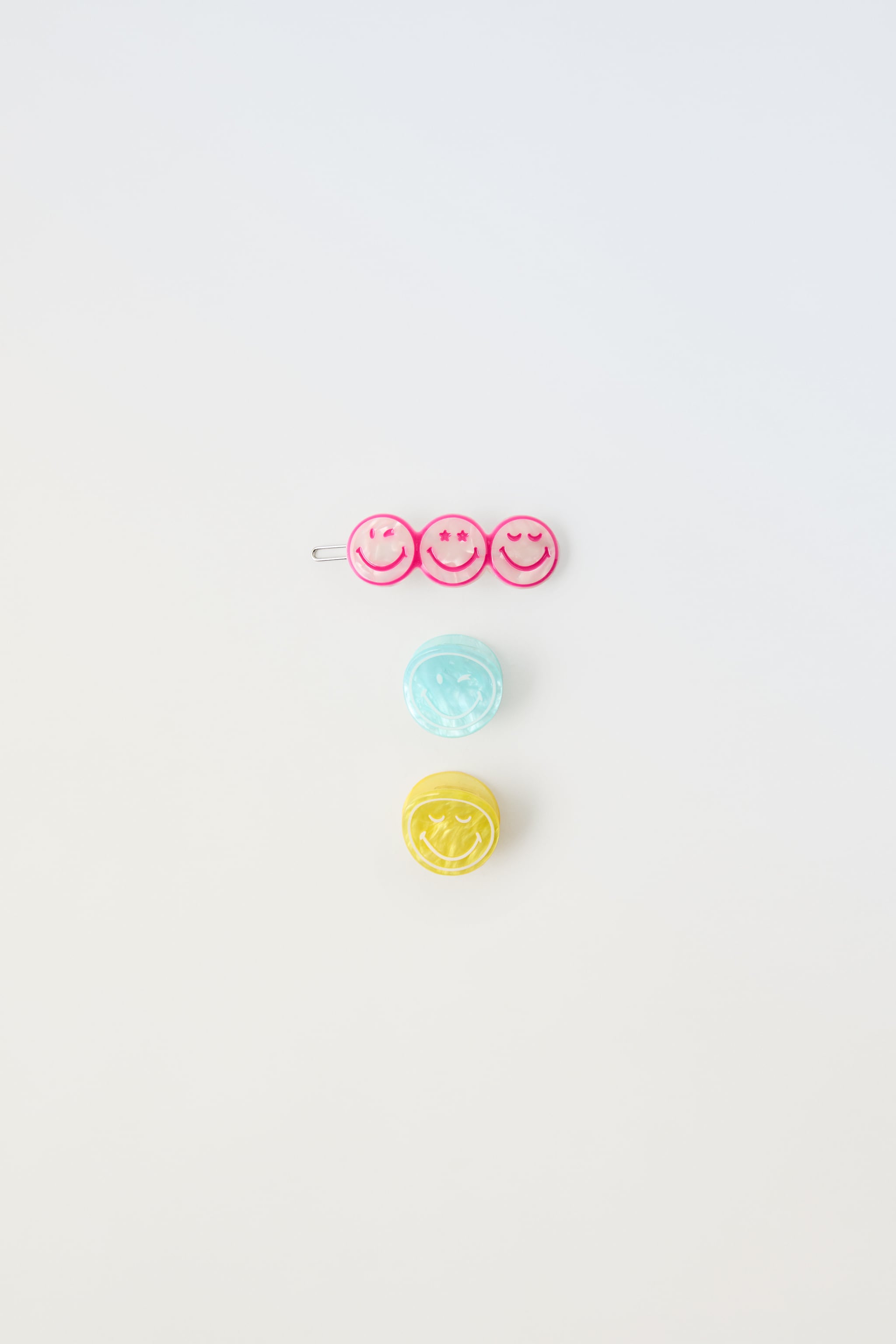 THREE-PACK OF SMILEYWORLD ® CLIPS