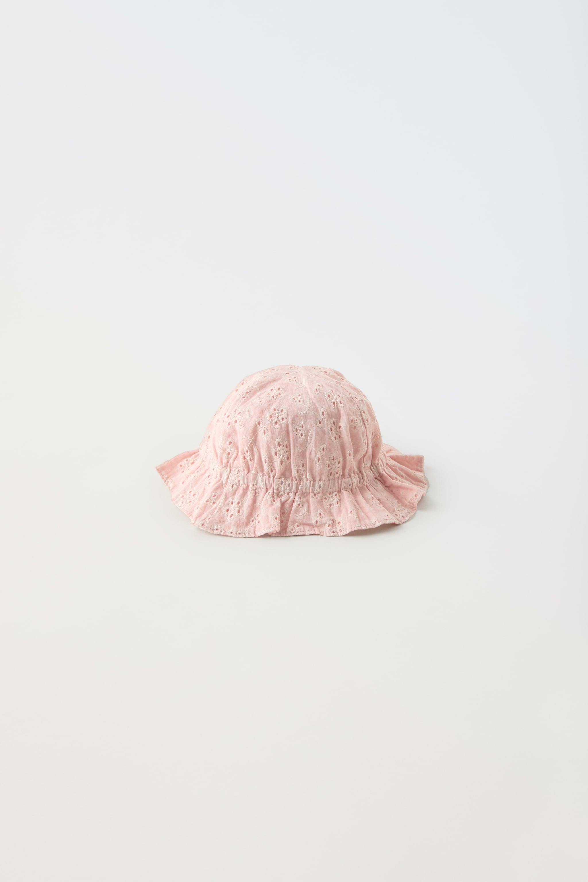 EMBROIDERED EYELET HAT