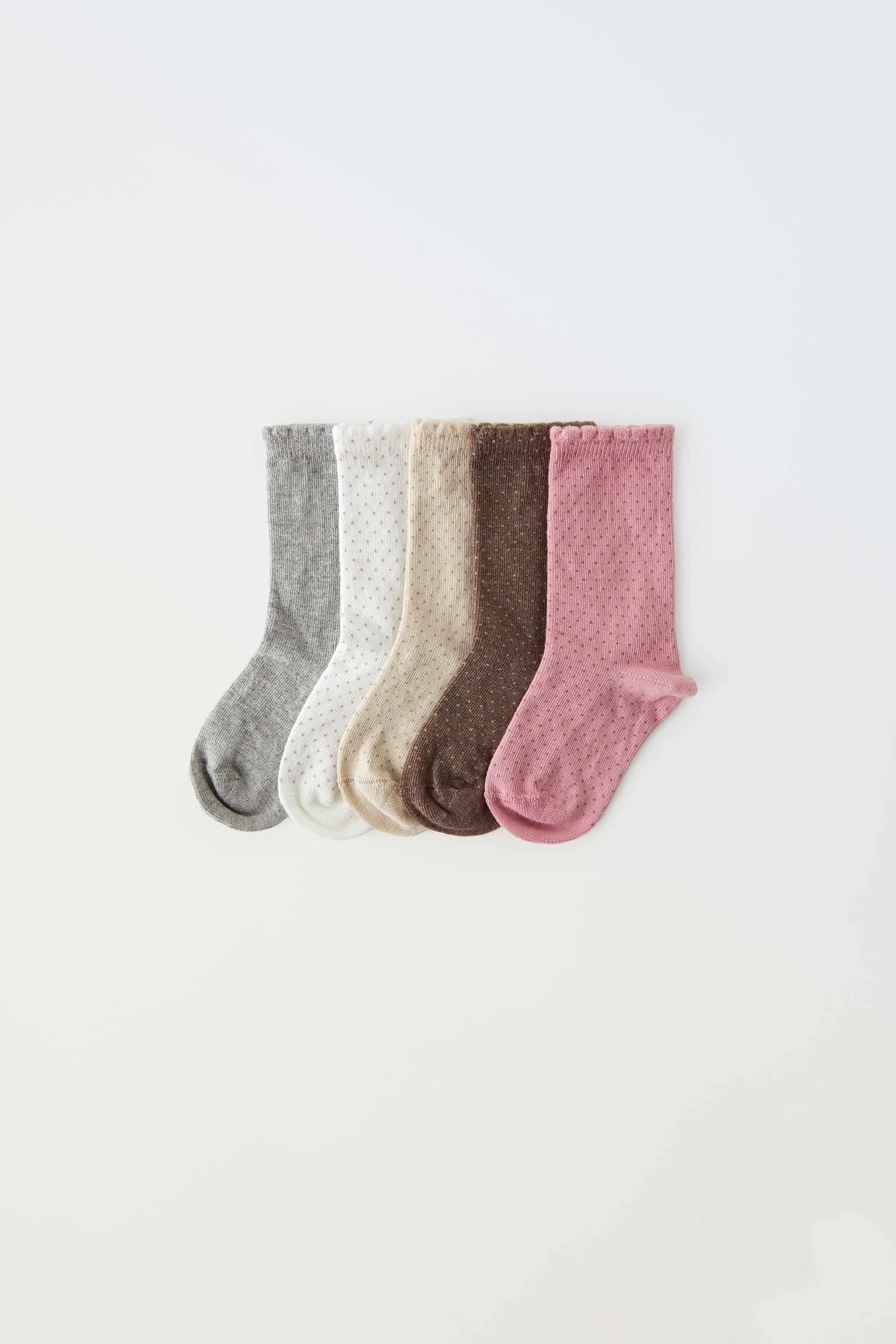 FIVE PACK OF DOTTED LONG SOCKS