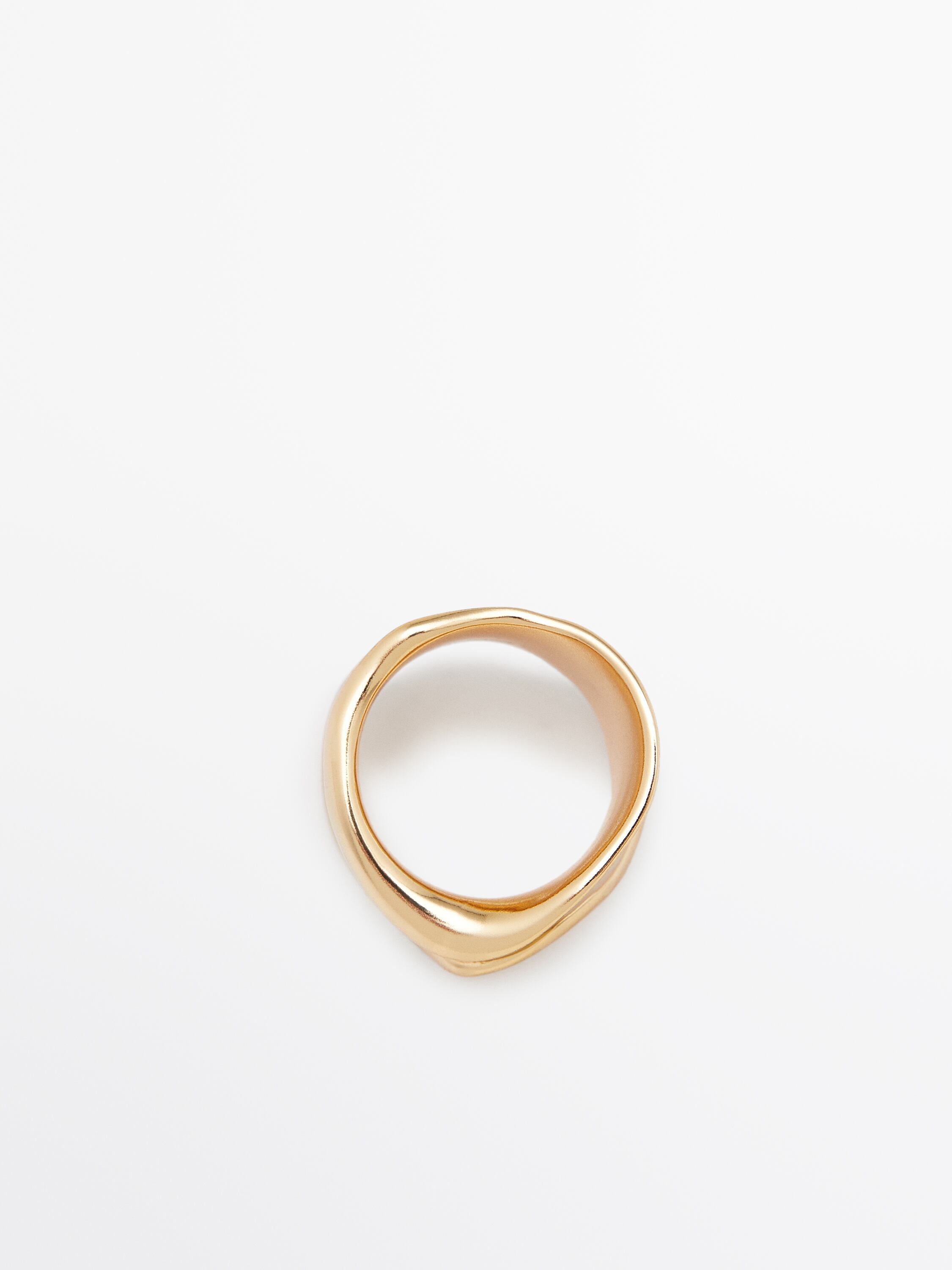 Lacquered ring