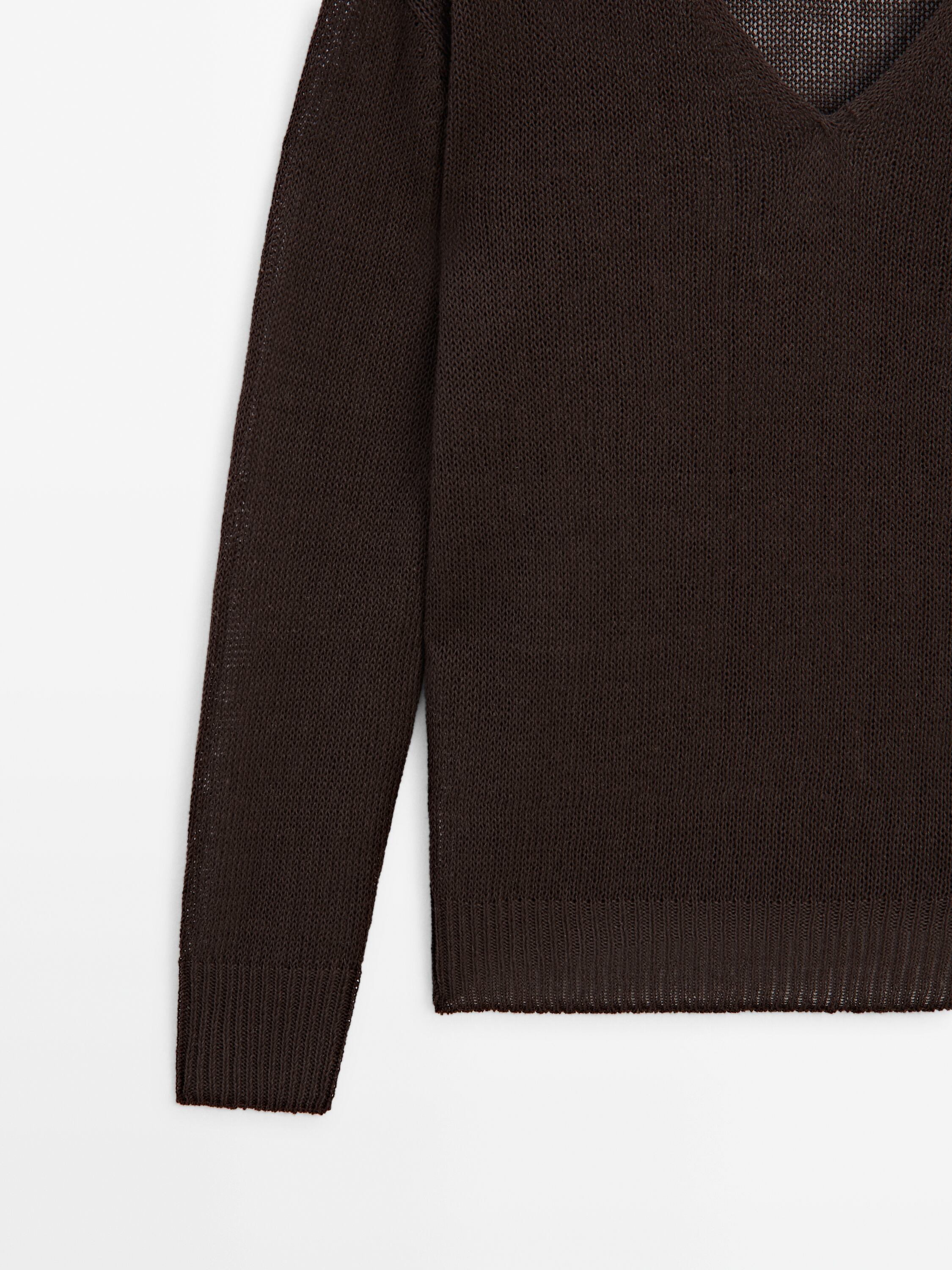 100% linen V-neck sweater