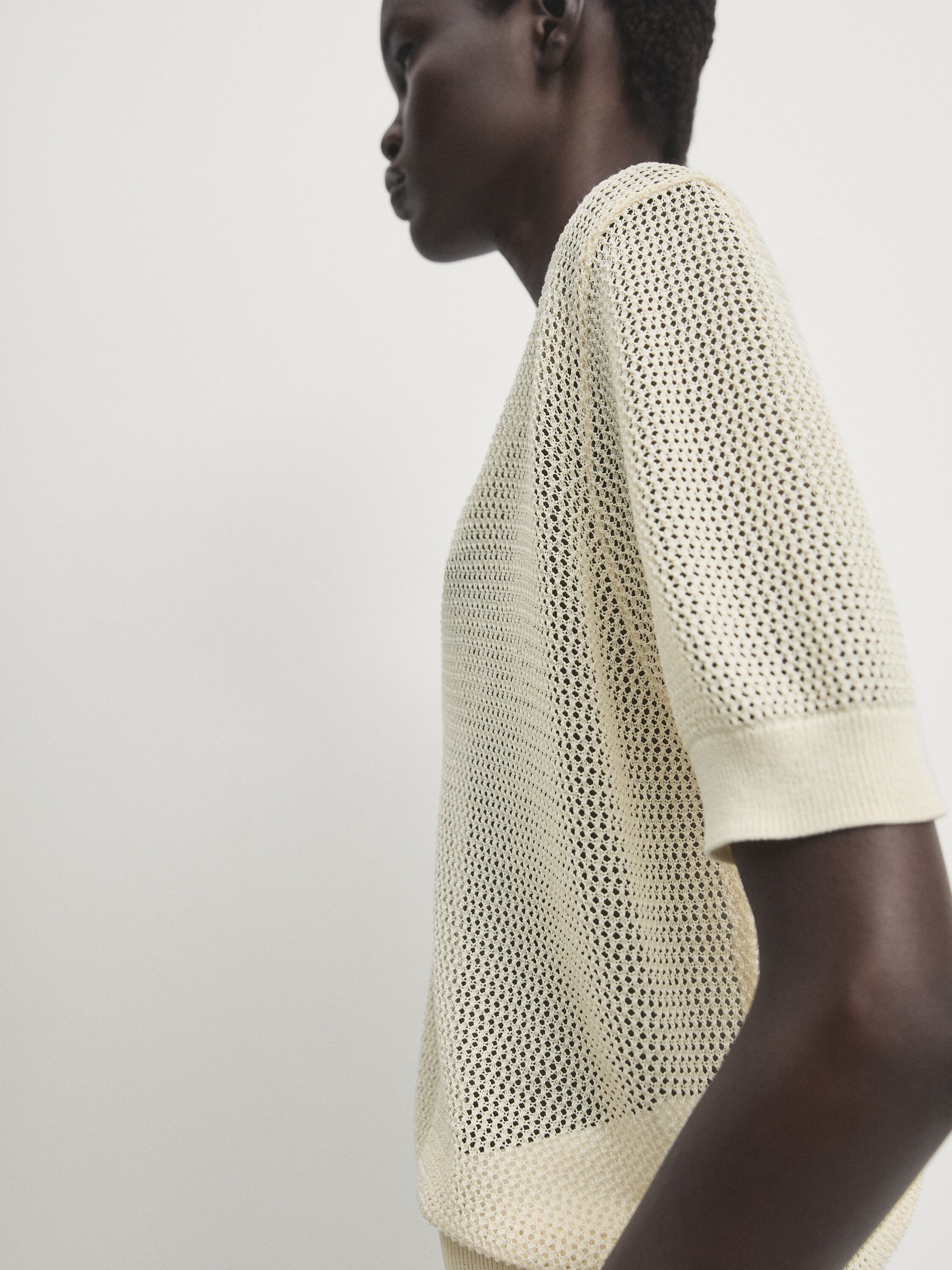 Mesh polo shirt with short sleeves