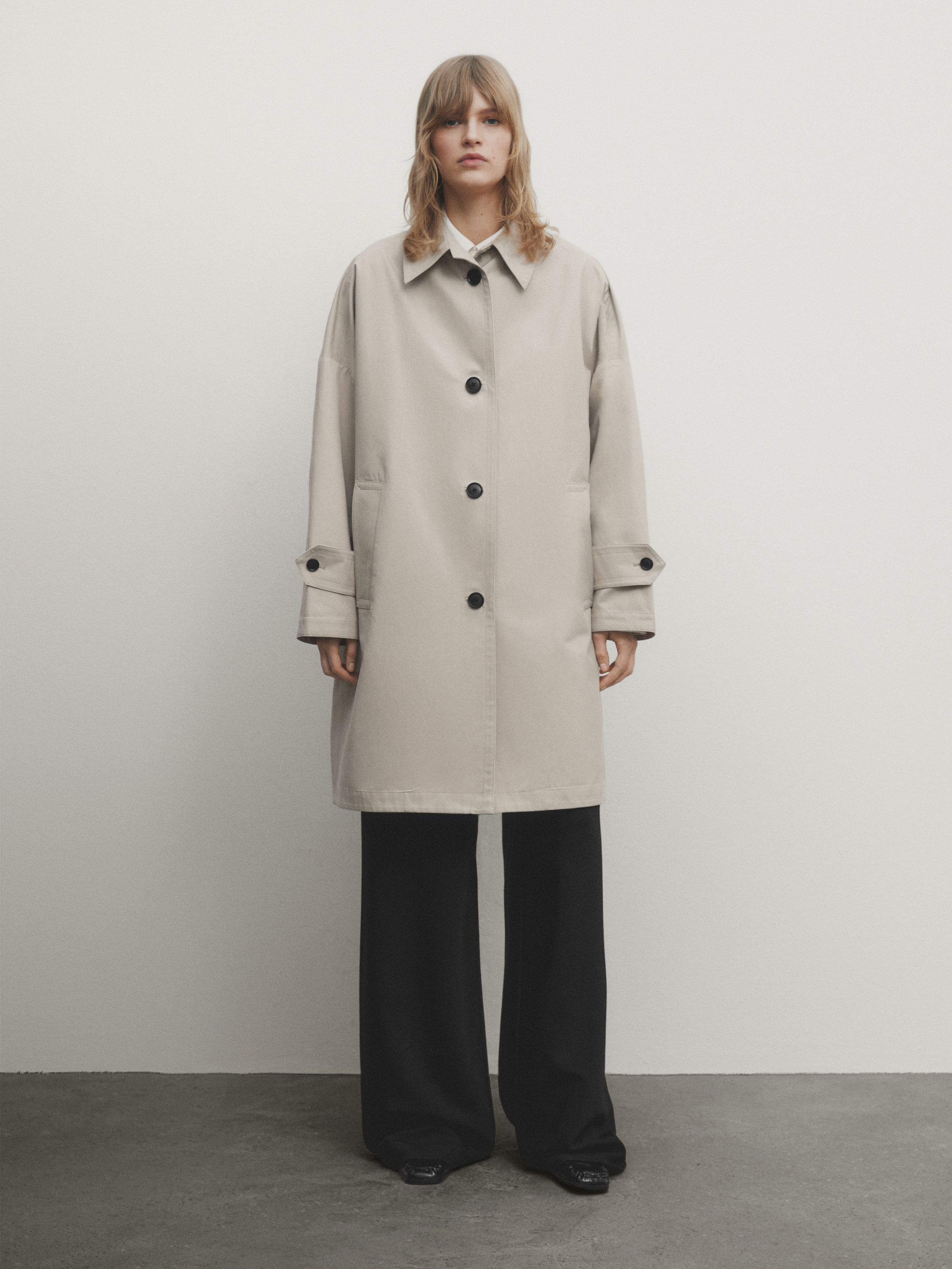 Cropped trench coat with padded interior