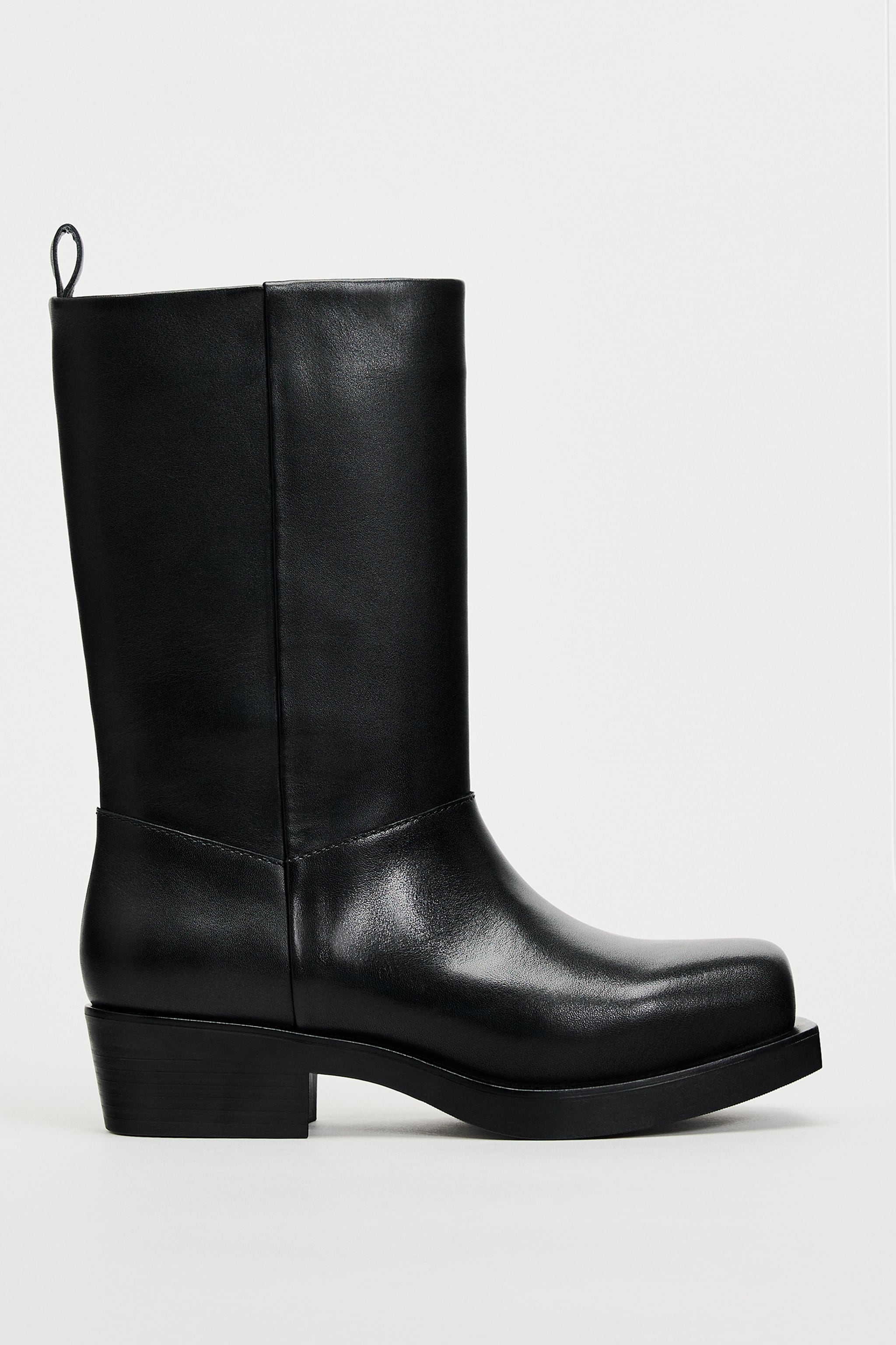 LEATHER SQUARE TOE ANKLE BOOTS