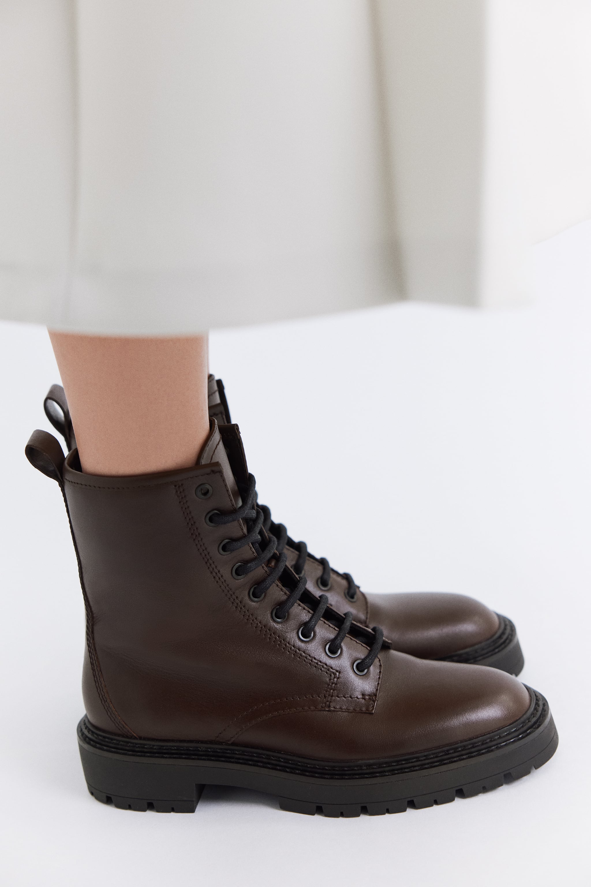 LACE-UP LEATHER ANKLE BOOTS