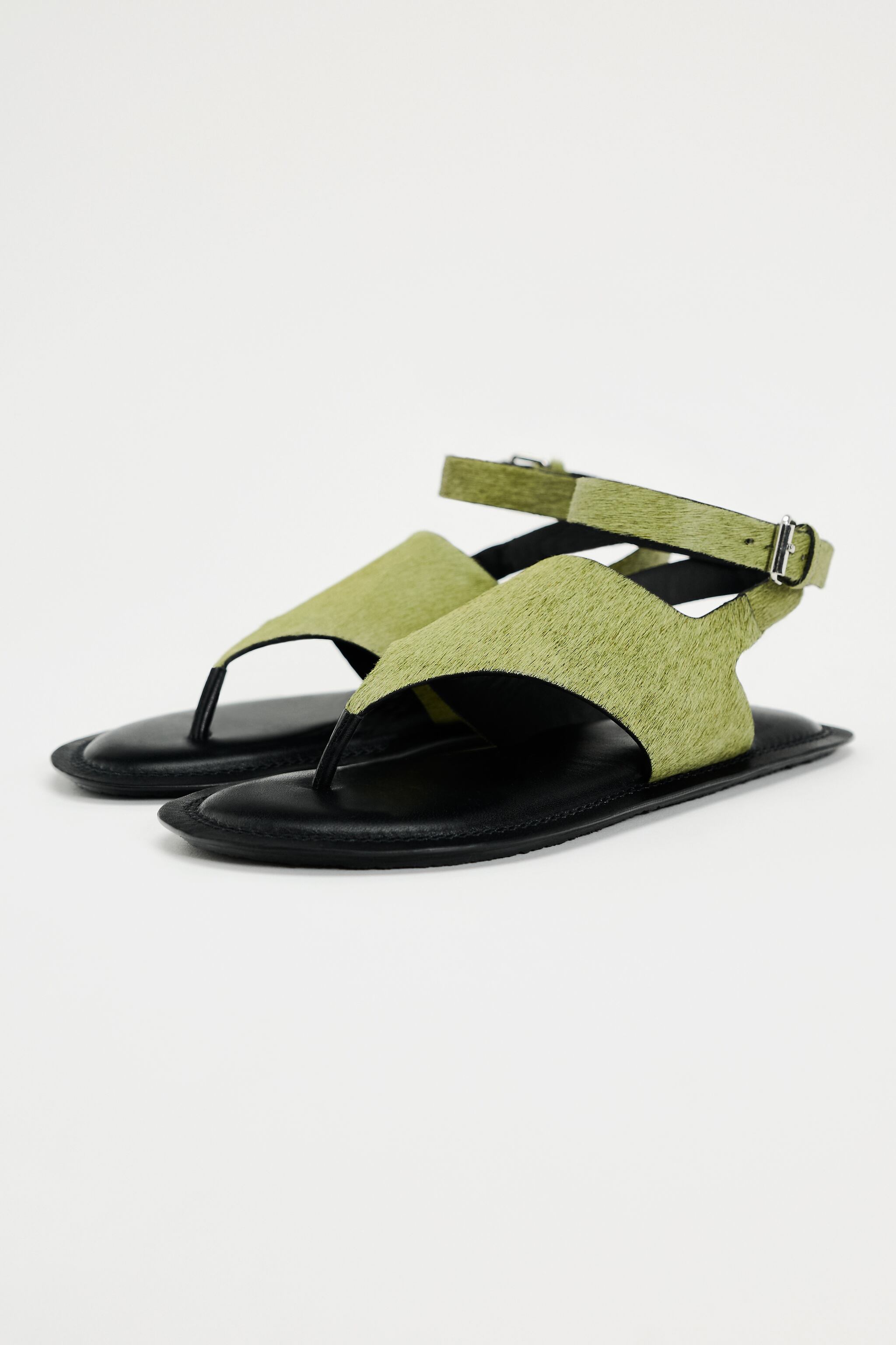 FLAT LEATHER SANDALS