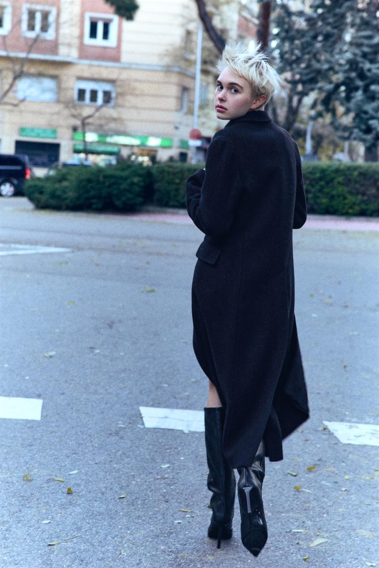 STRAIGHT SHAFT KNEE HIGH HEELED BOOTS