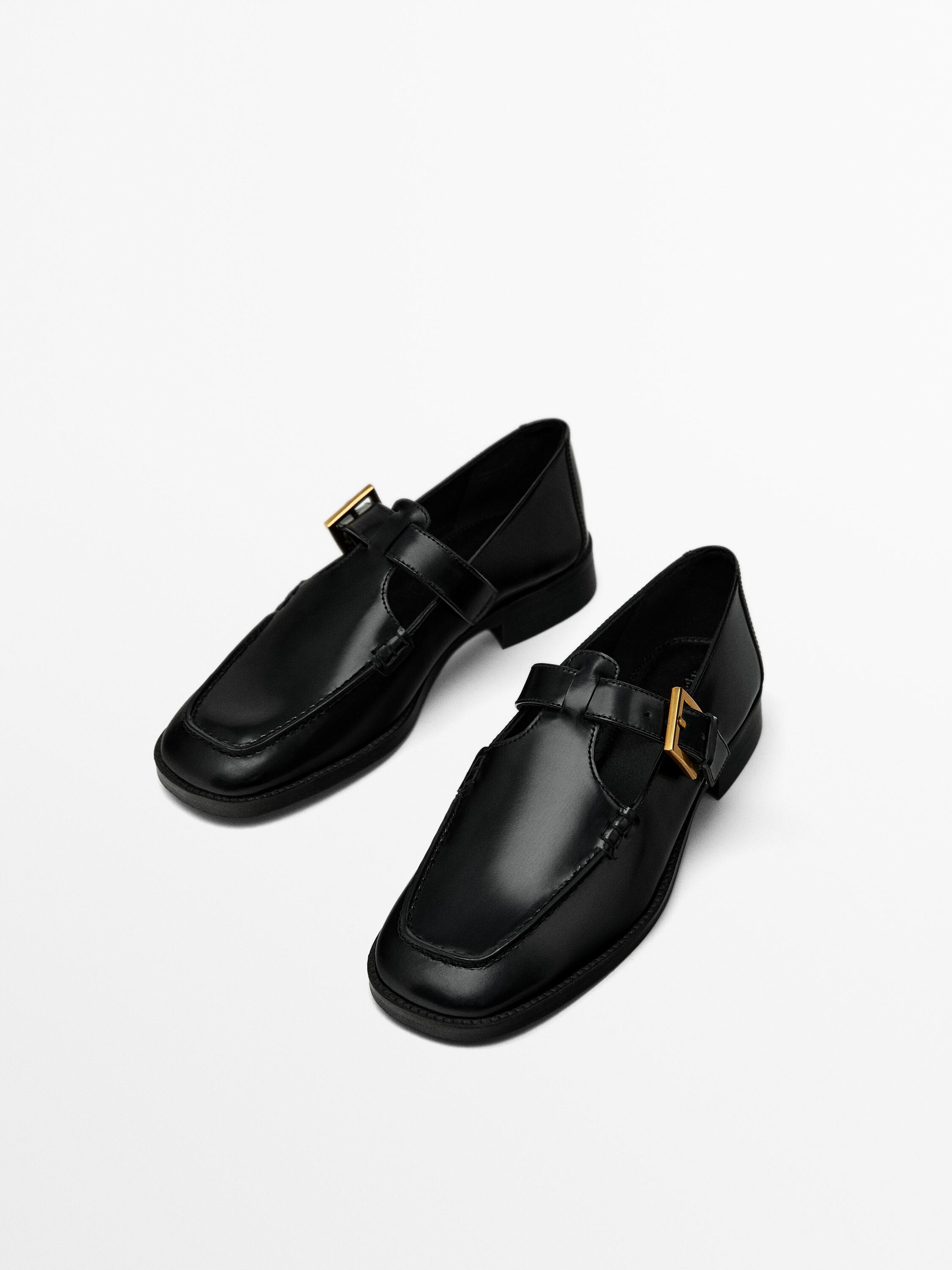 Square-toe buckled loafers