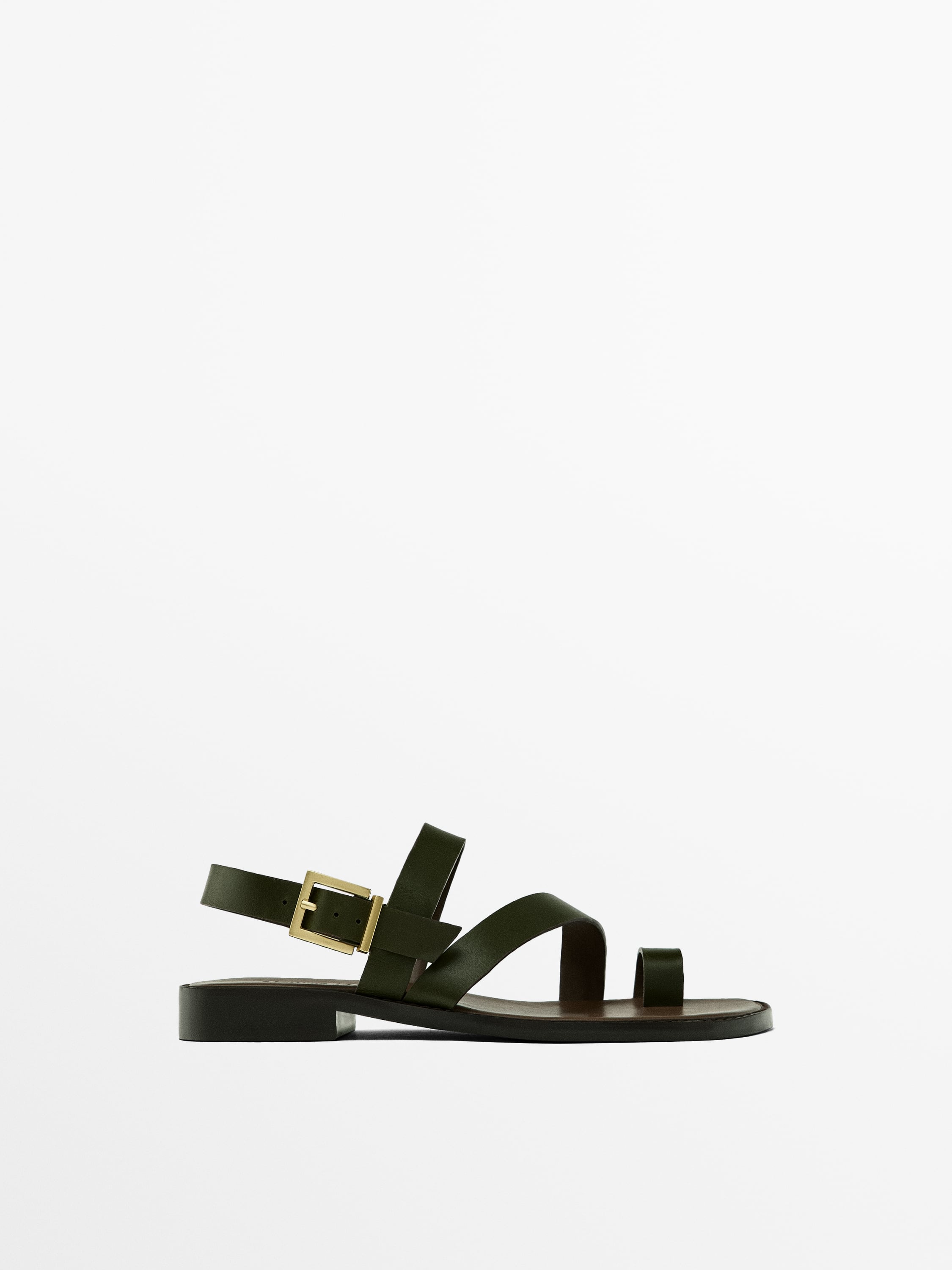 Strappy sandals with buckle