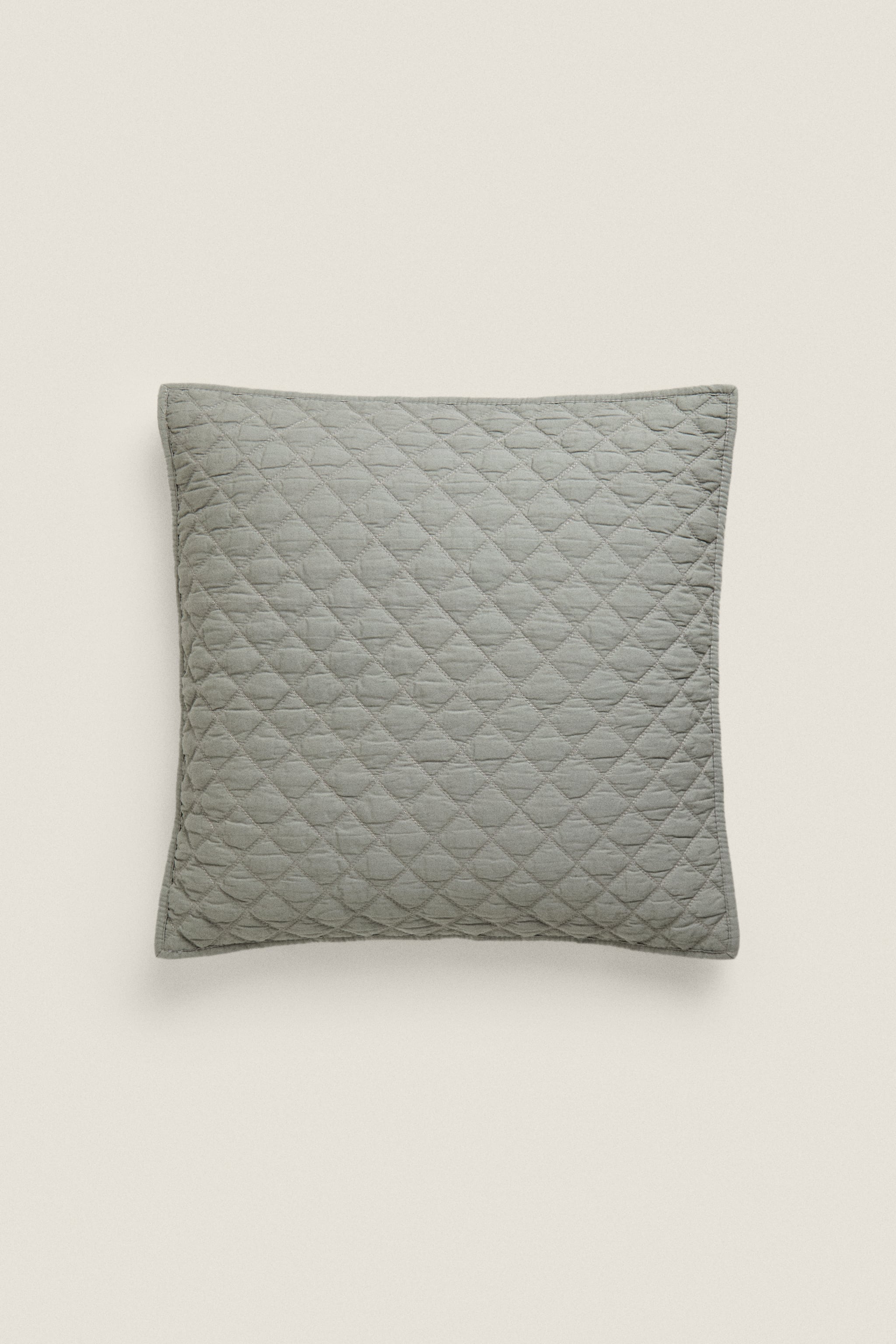 DIAMOND QUILTED THROW PILLOW COVER