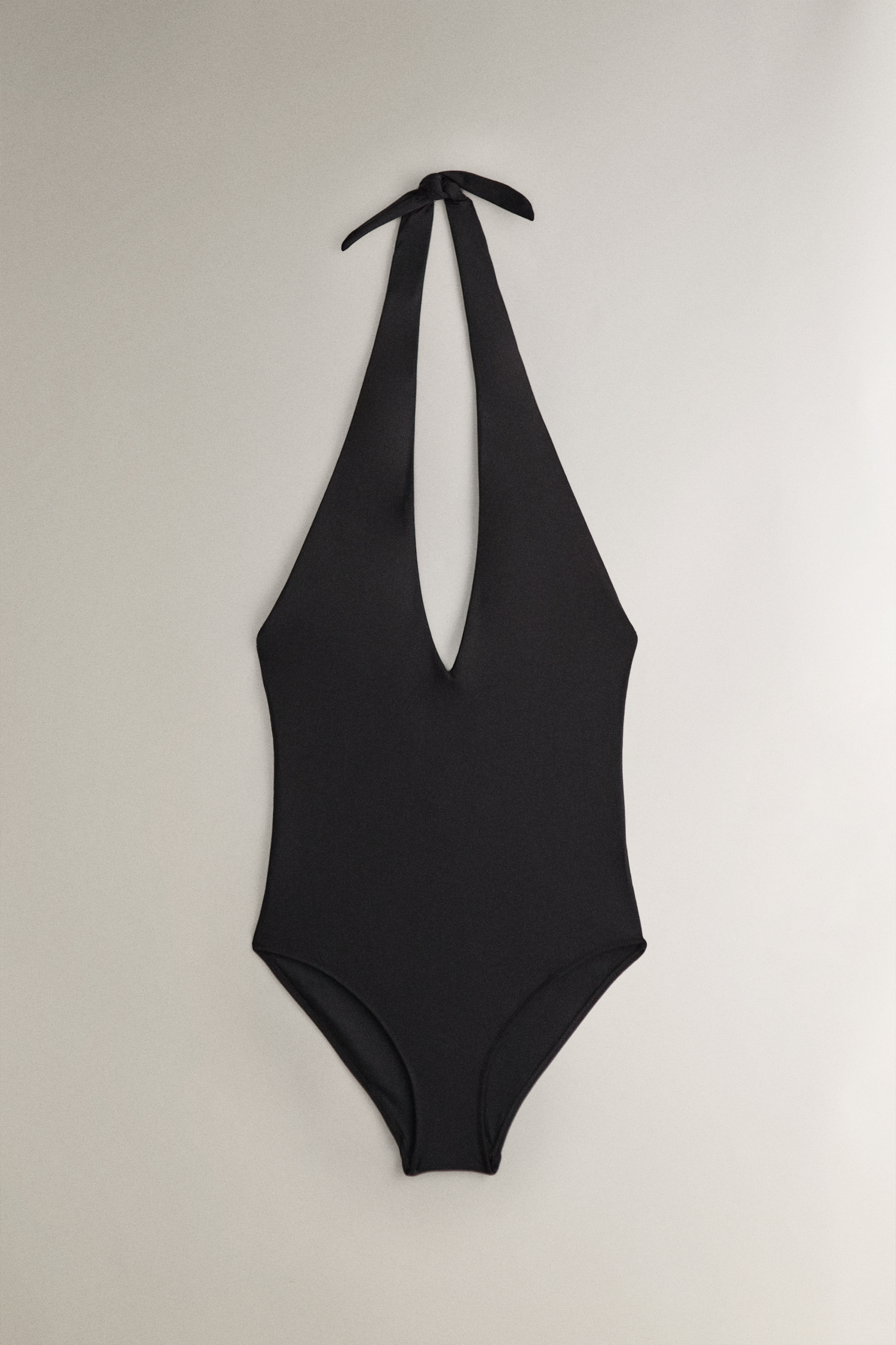 SWIMSUIT WITH HALTER NECK