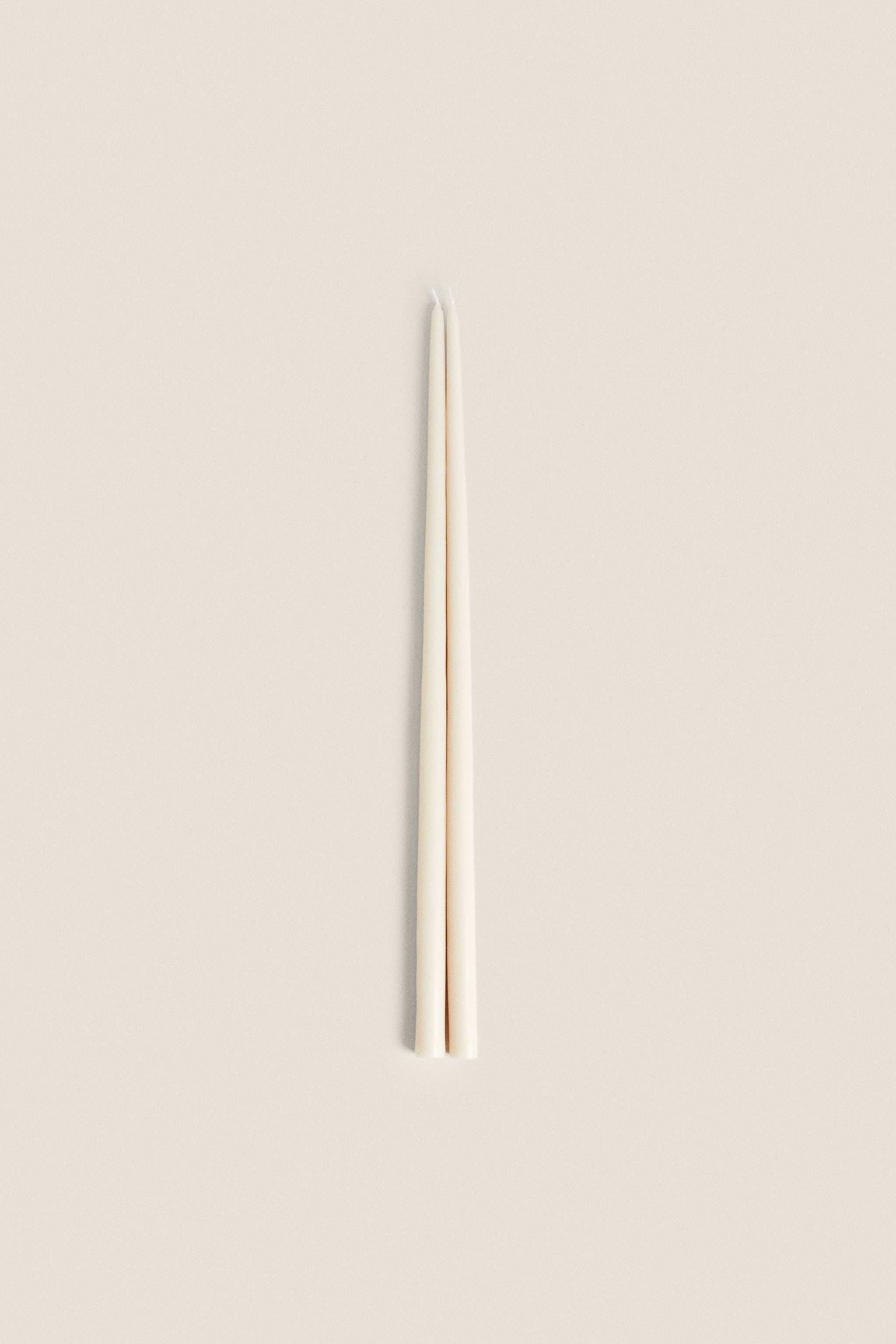 PACK OF LONG CANDLES (PACK OF 2)