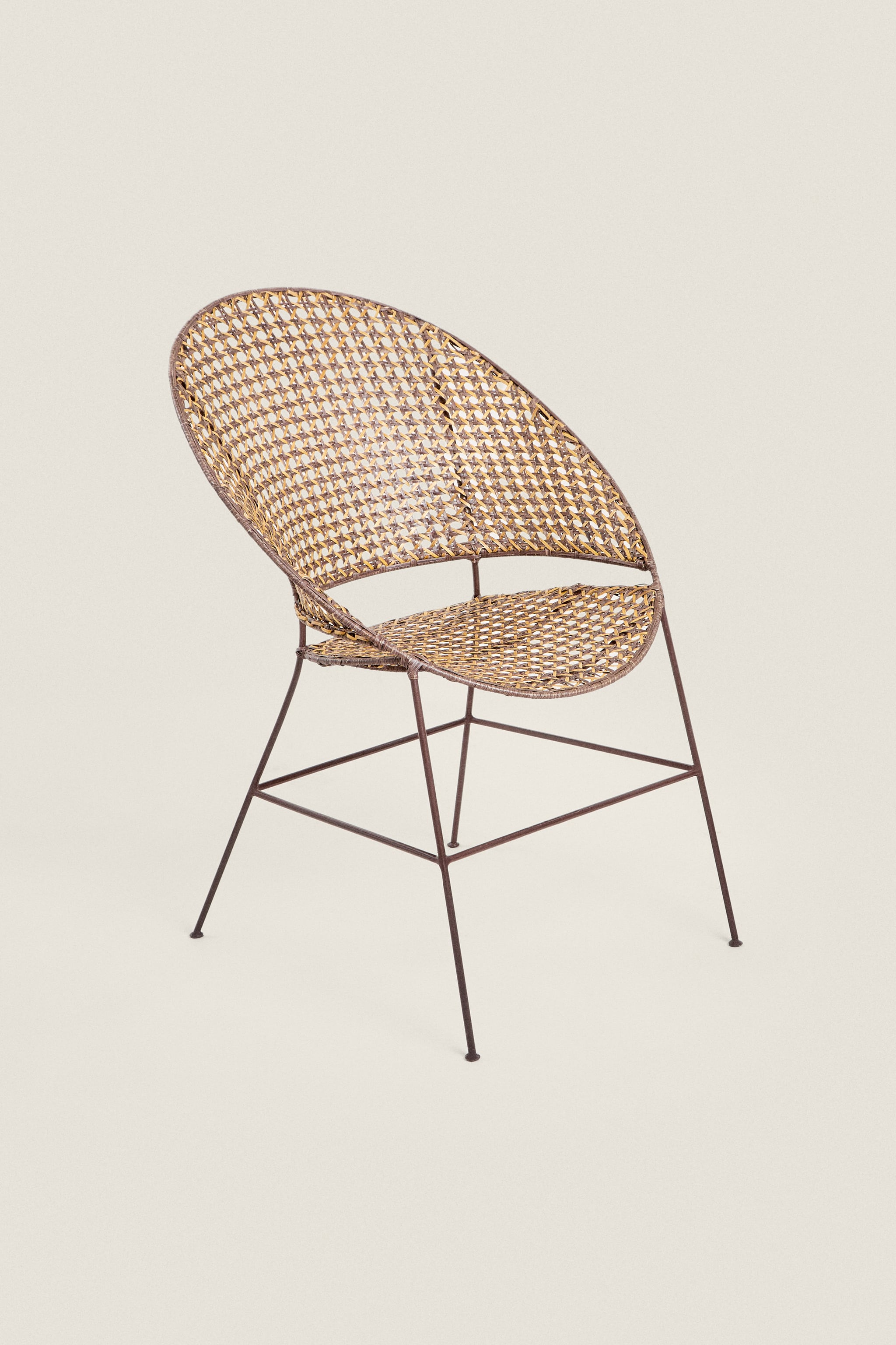 RATTAN CHAIR WITH METAL FRAME