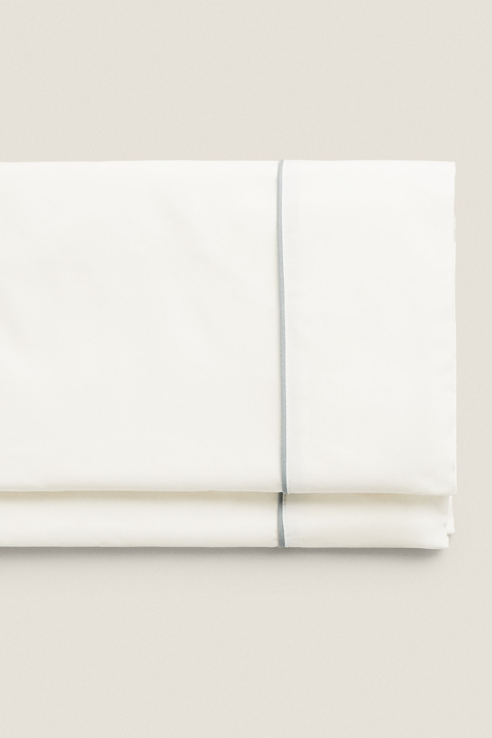 FLAT SHEET WITH COLORED PIPING DETAIL