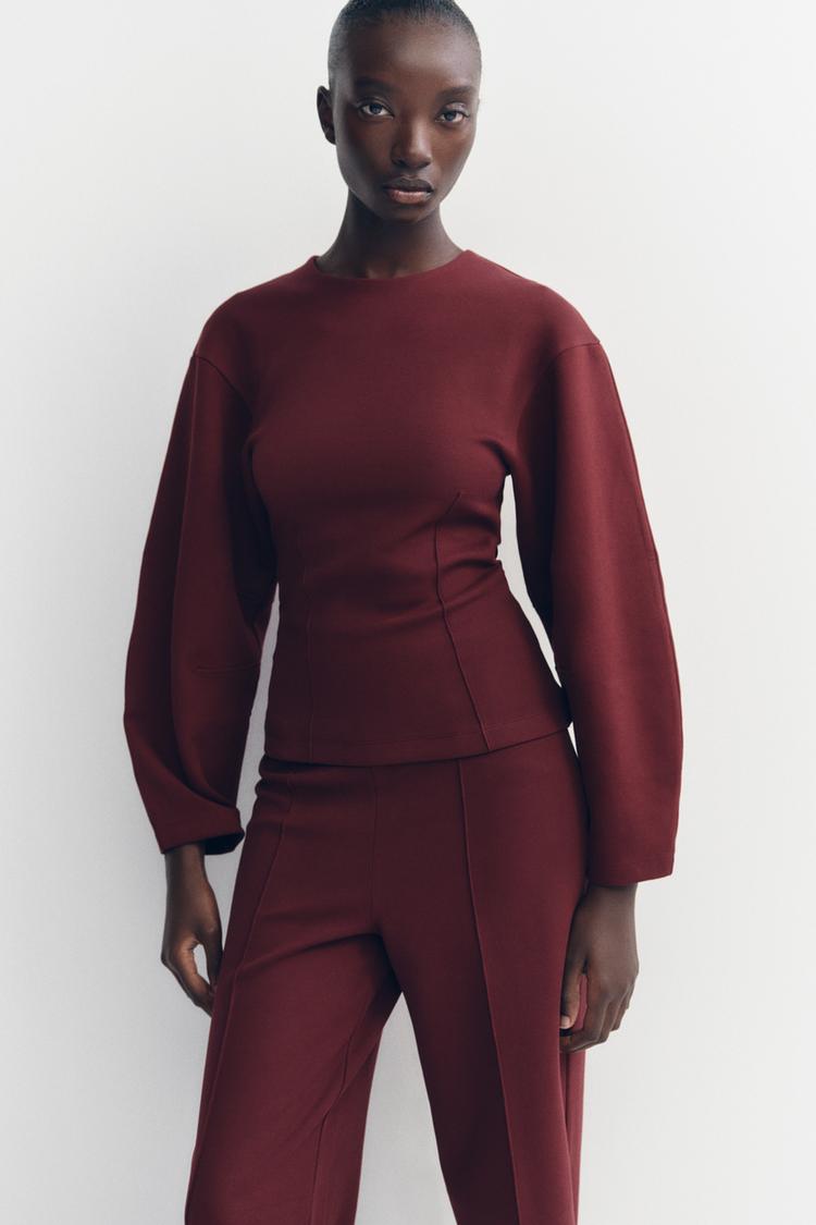 FITTED INTERLOCK SWEATSHIRT