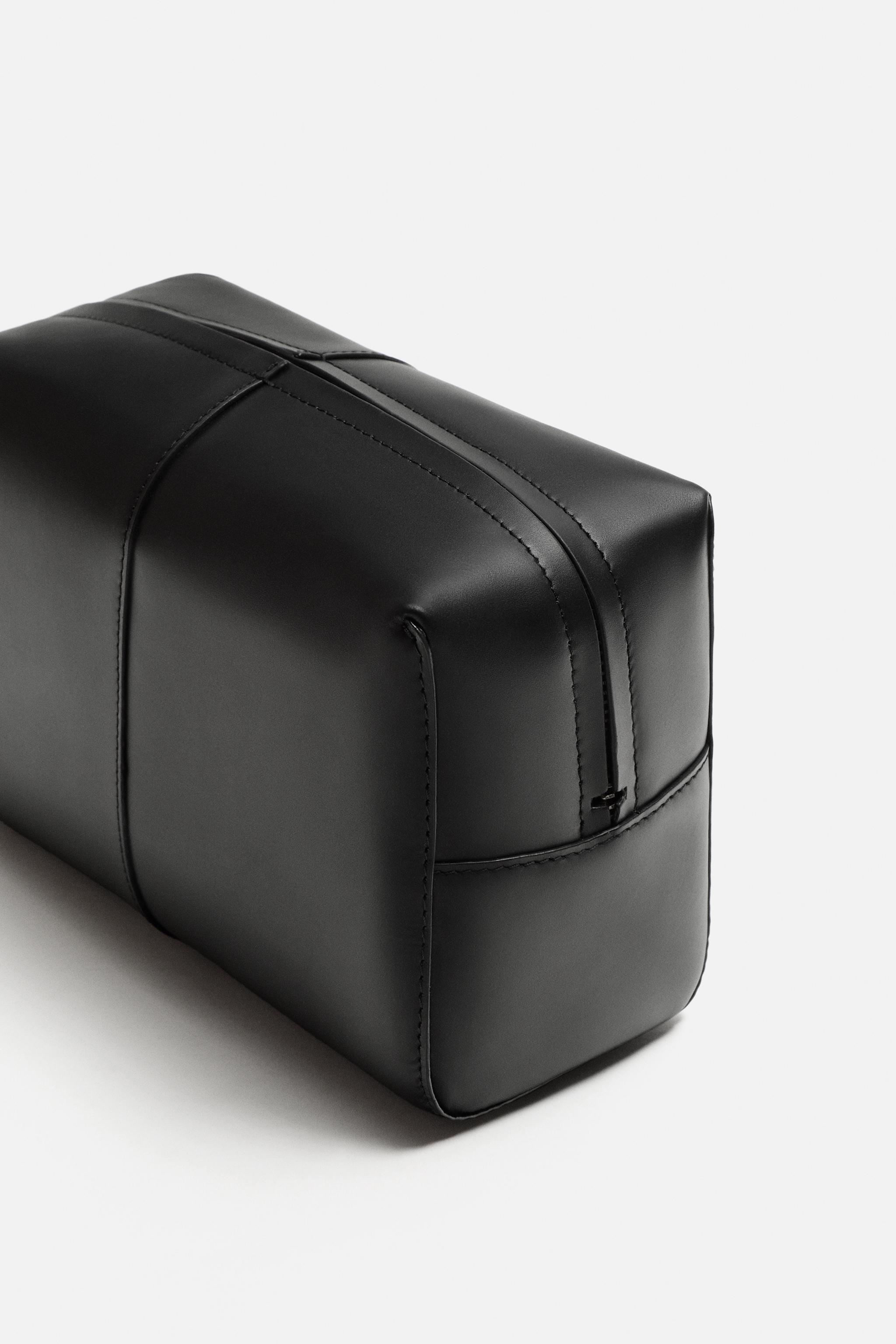 LEATHER TOILETRY BAG