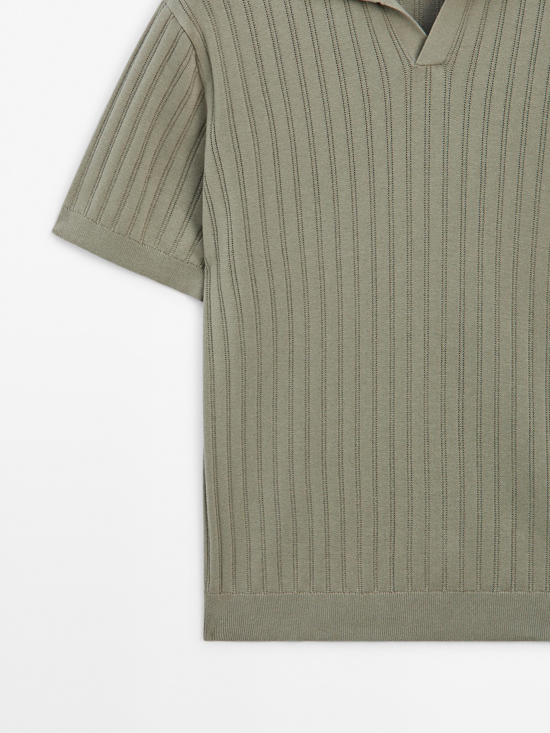 Ribbed knit polo collar sweater
