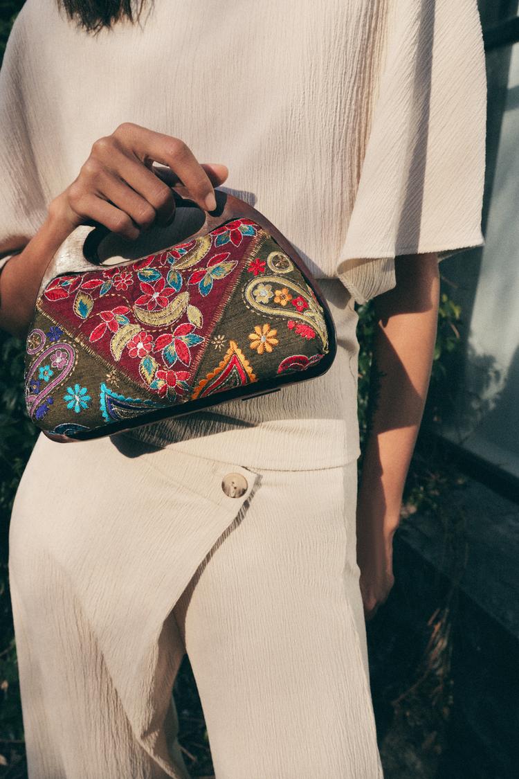 EMBROIDERED WOOD BOX BAG - Zara product image