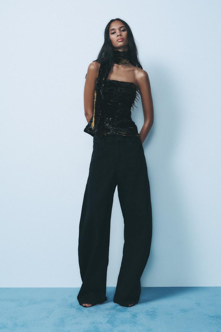 MID-RISE TRF EXTRA CURVED JEANS