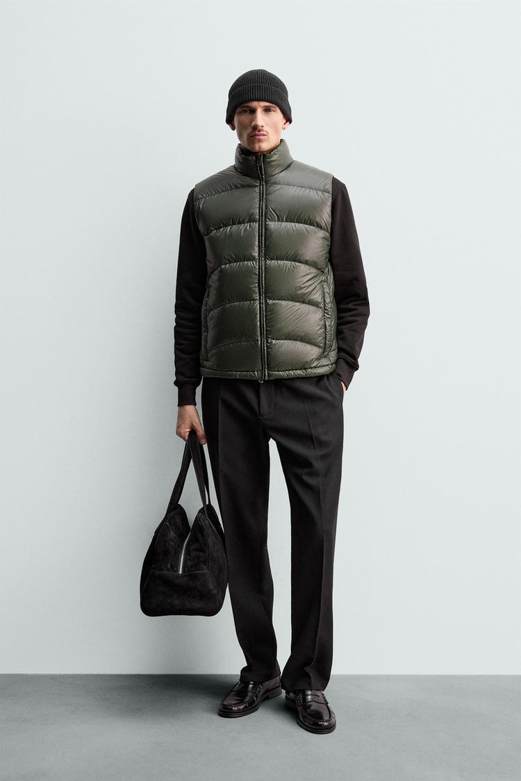 80% DOWN - 20% FEATHER WATER REPELLENT QUILTED VEST ORIGINS - Zara product image