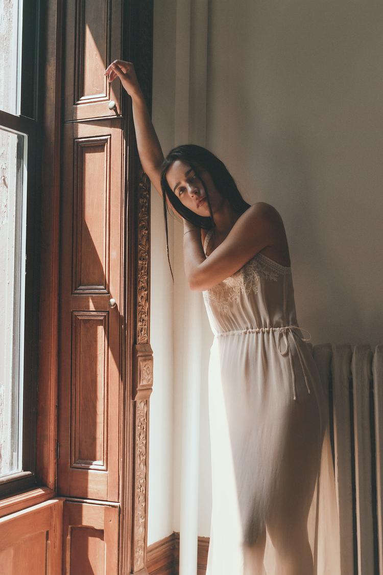 EMBROIDERED TIE-DETAIL MIDI DRESS - Zara product image