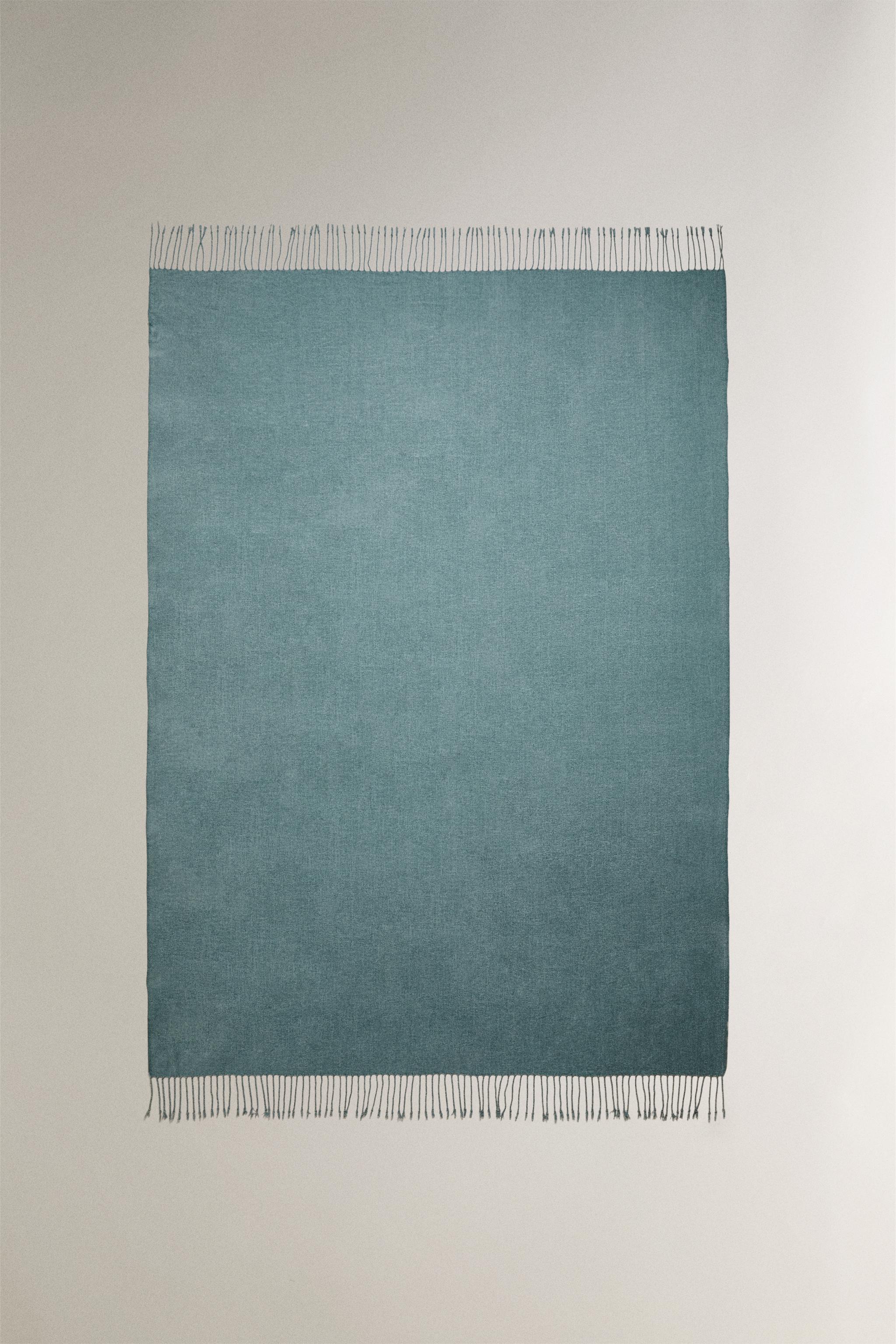CHENILLE BLANKET