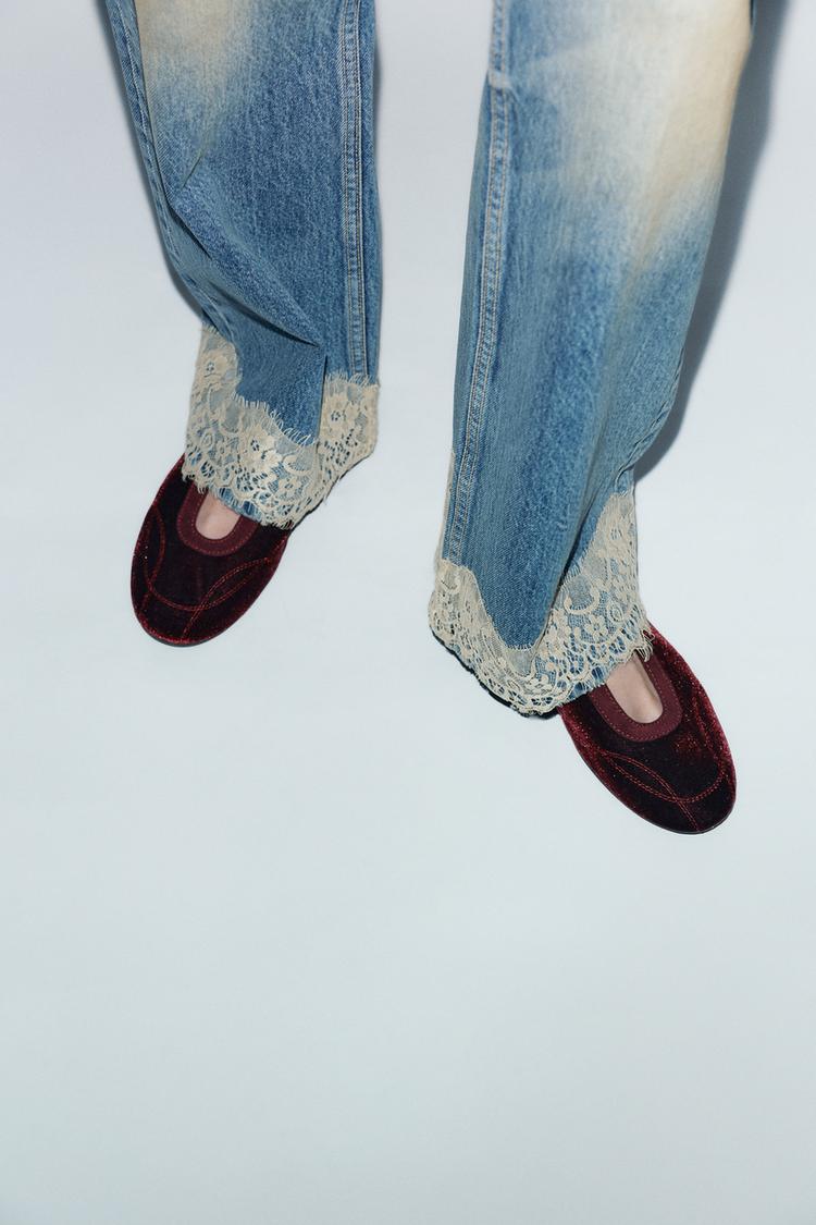 VELVET EFFECT STITCHED BALLET FLATS - Zara product image