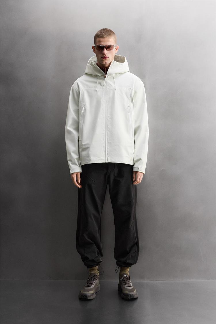 3L WATERPROOF SHELL TECHNICAL JACKET - Zara product image