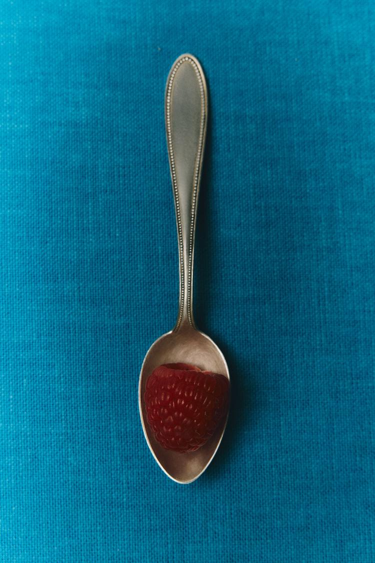 CHAOTIC BERRIES EDP 100ML (3.4 FL.OZ). - Zara product image