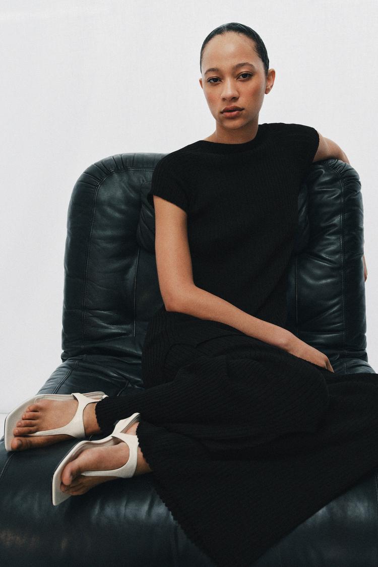 LEATHER BUCKLE STRAP SANDALS - Zara product image