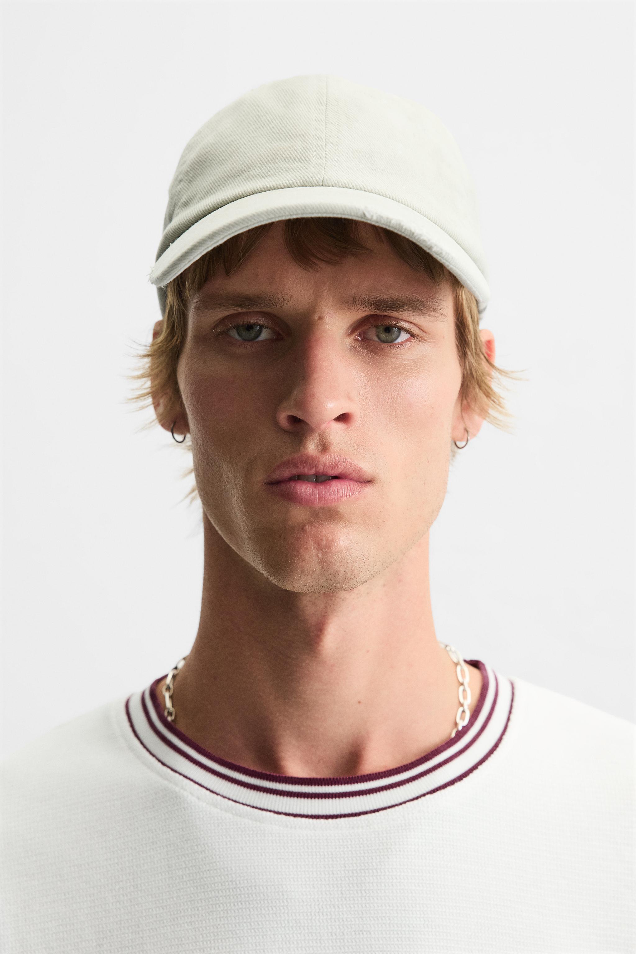 RETRO FOOTBALL STRUCTURE T-SHIRT