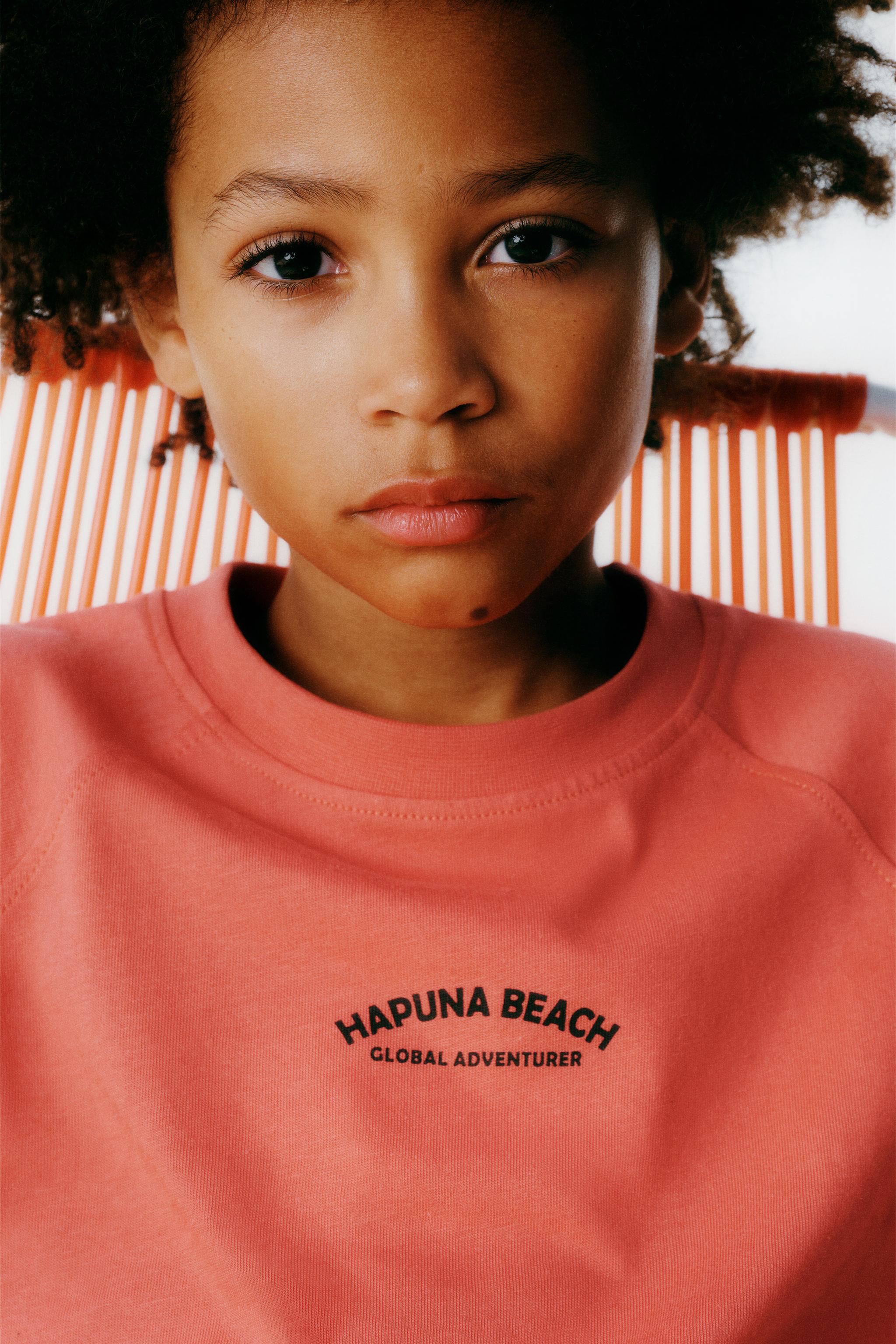 ENSEMBLE T-SHIRT ET BERMUDA ÉTIQUETTE