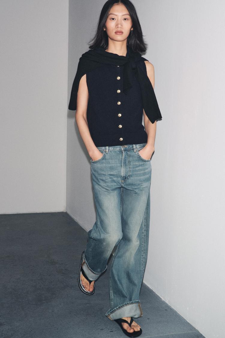 100% WOOL GOLD BUTTON VEST - Zara product image