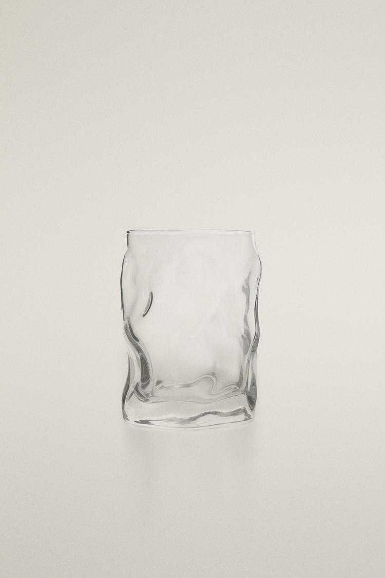 WAVY GLASS TUMBLER - Zara product image